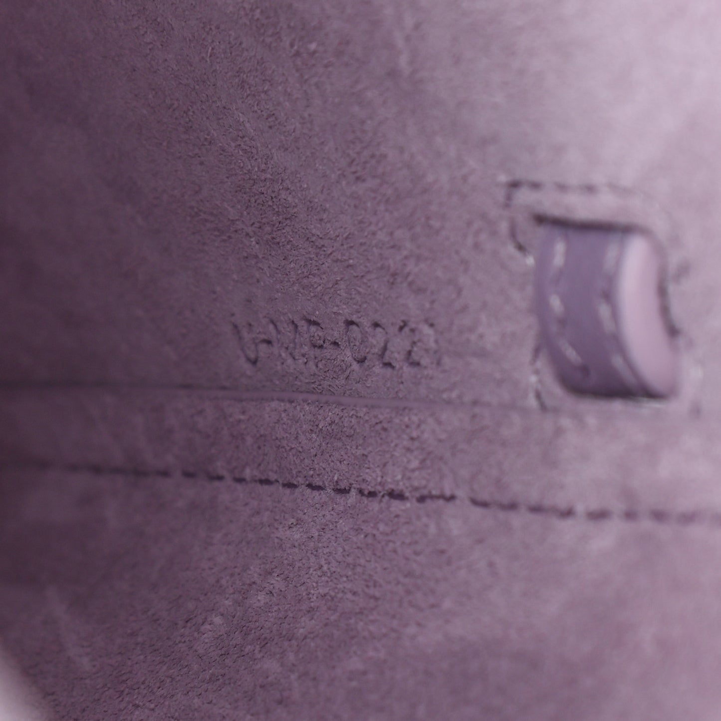 Grained Calfskin Pico Belt Bag Lilac