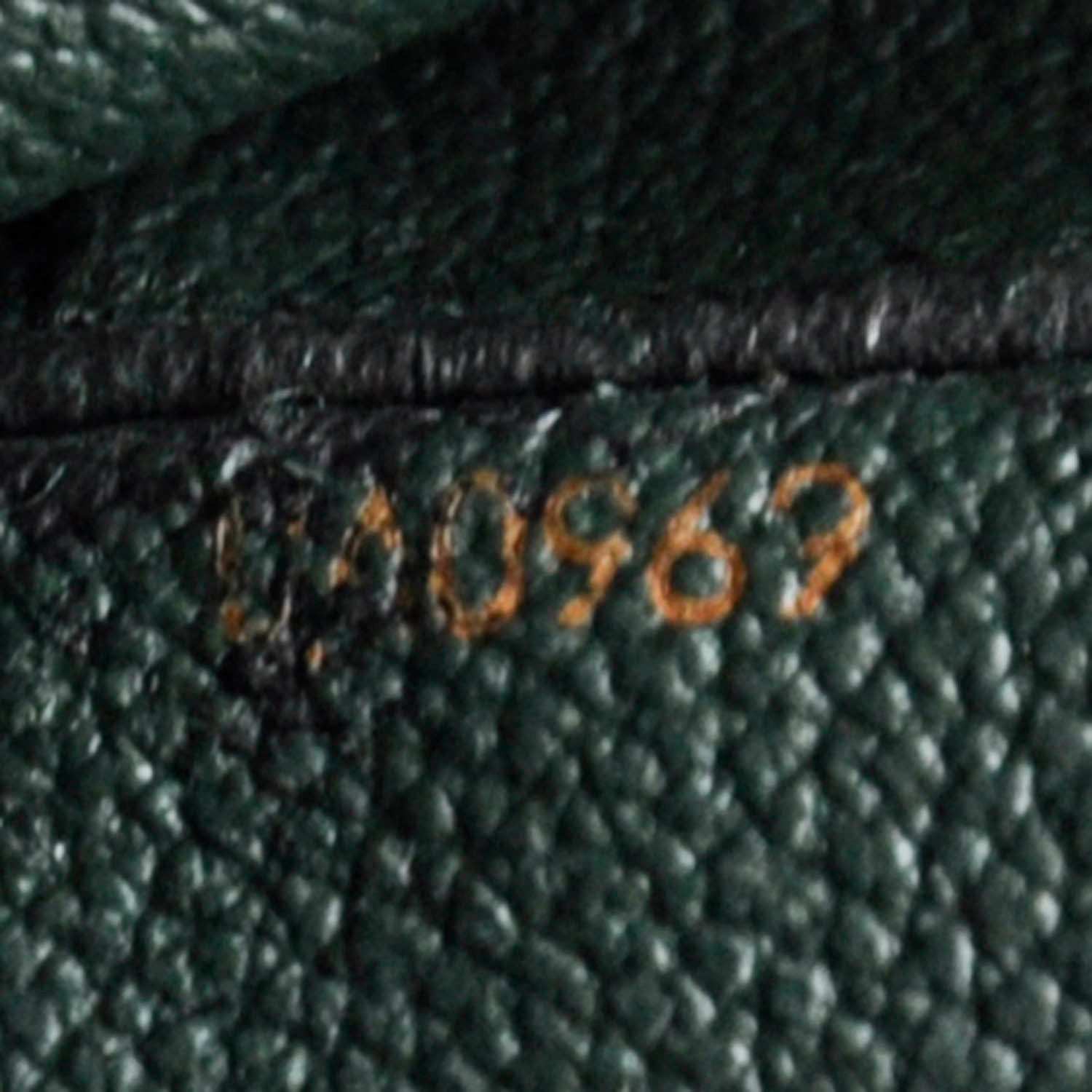 Louis Vuitton Taiga Toiletry Pouch GM Green 9 of 10