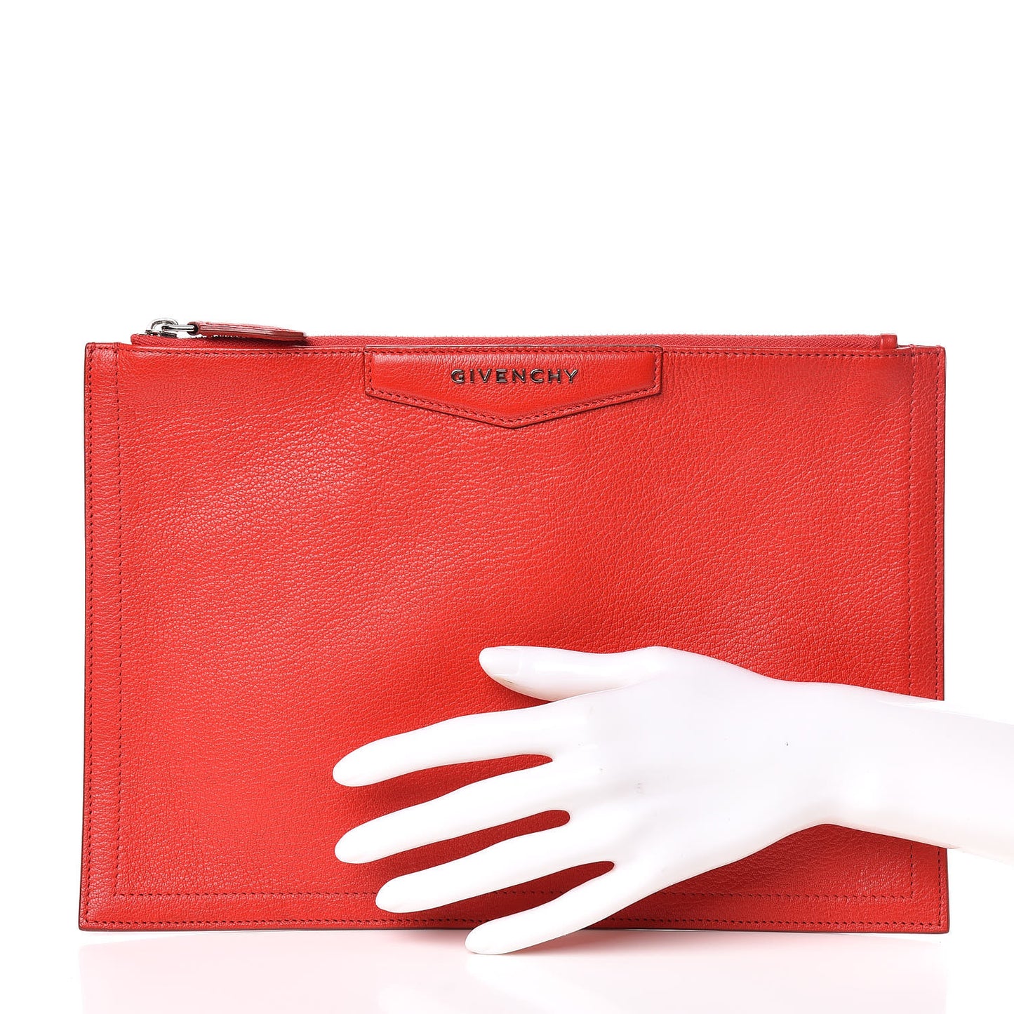 Sugar Goatskin Medium Antigona Pouch Red