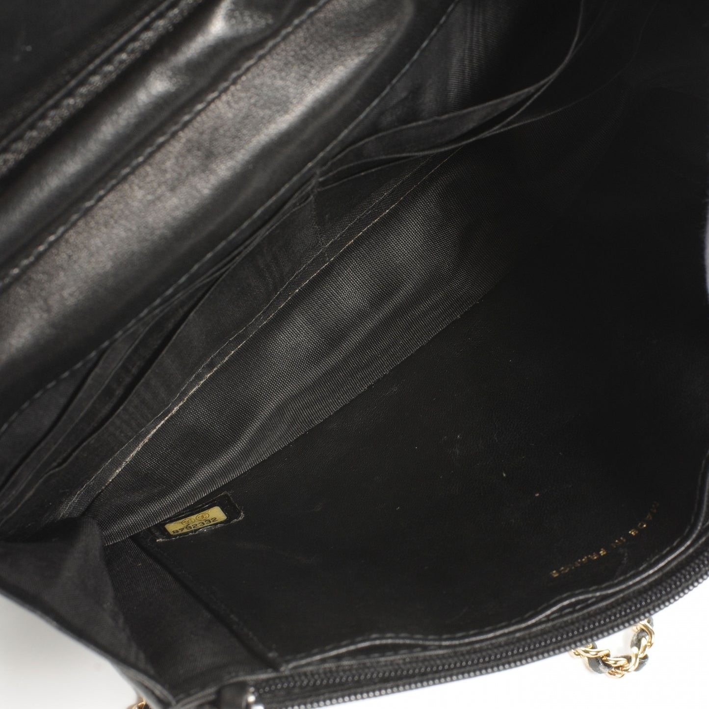 Caviar CC Wallet on Chain Black