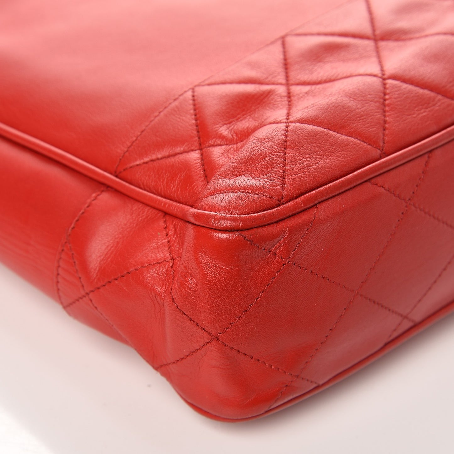 Lambskin Quilted Shoulder Bag Red
