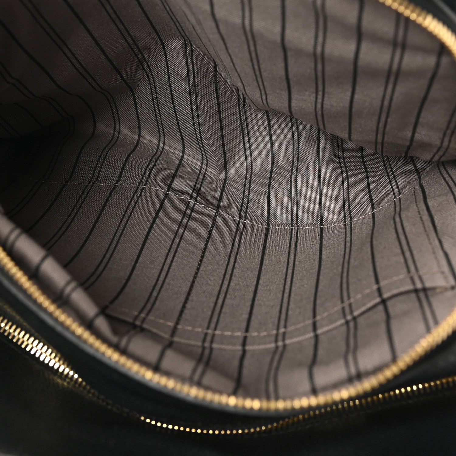 Louis Vuitton Empreinte Marais MM Black 6 of 10