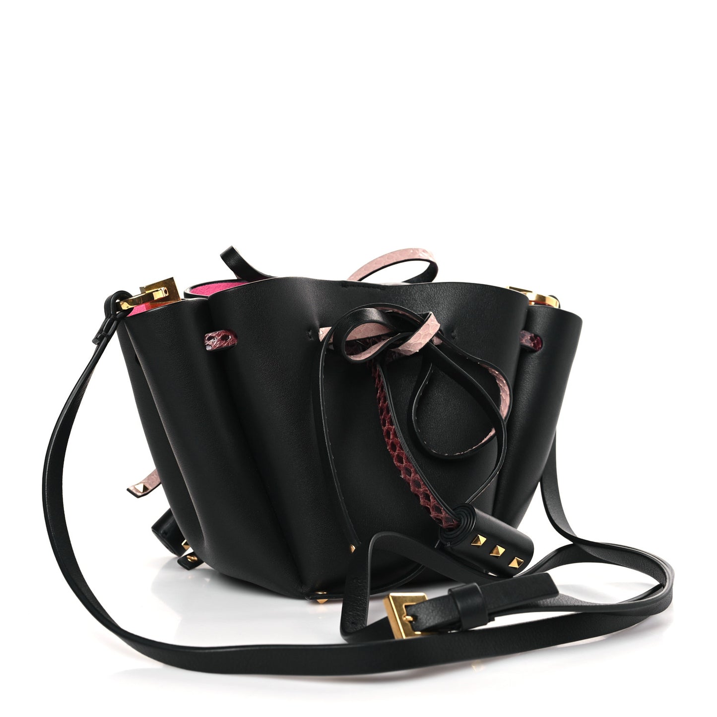 Vitello Ayers VLogo Bucket Bag Black