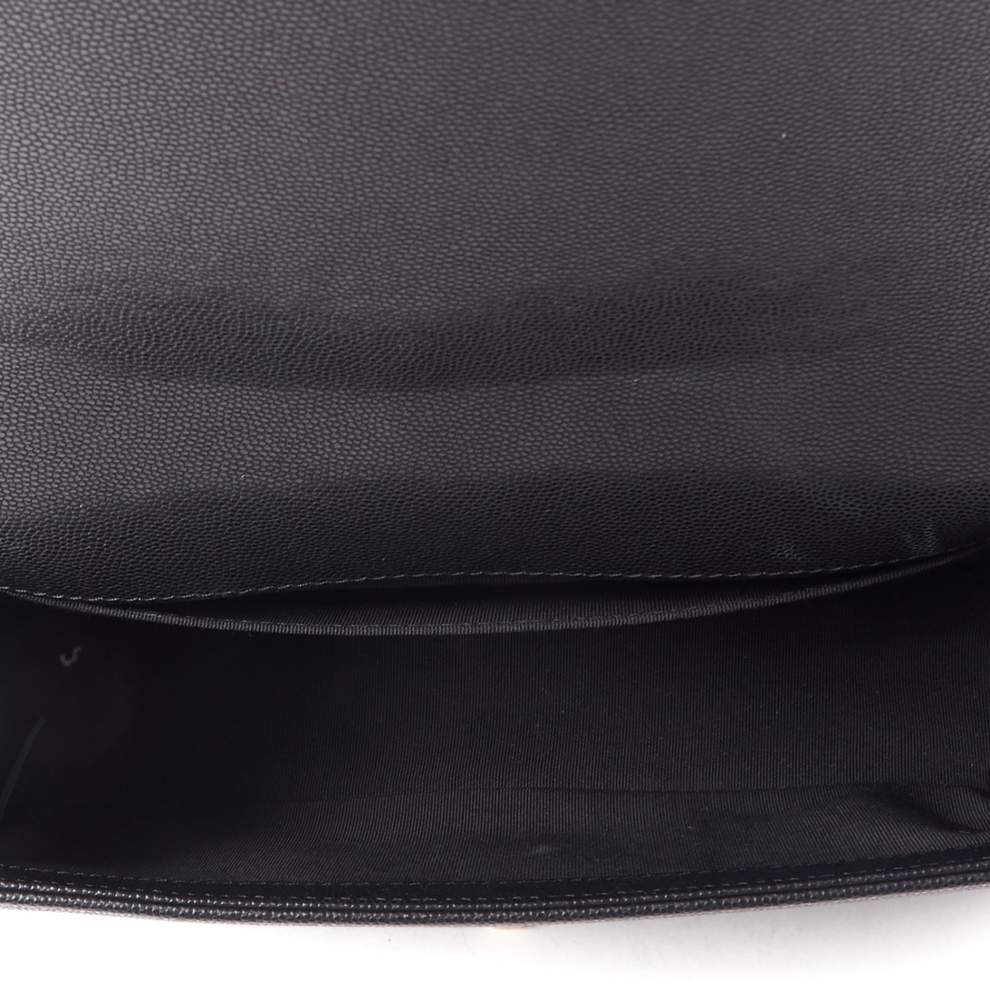 Caviar Quilted Medium Boy Flap Black