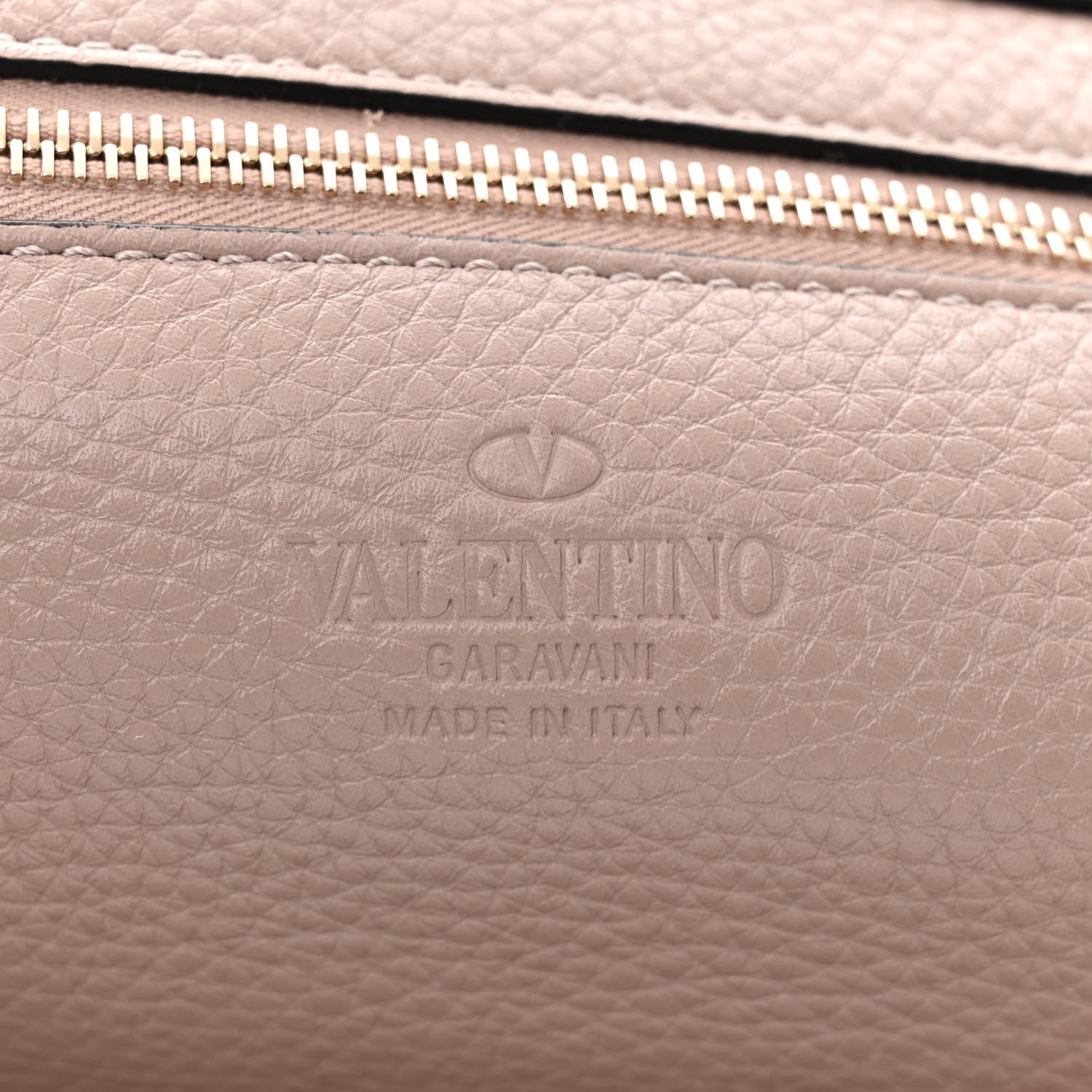 Valentino Garavani Pebbled Calfskin Medium Rockstud Tote Poudre 6 of 9