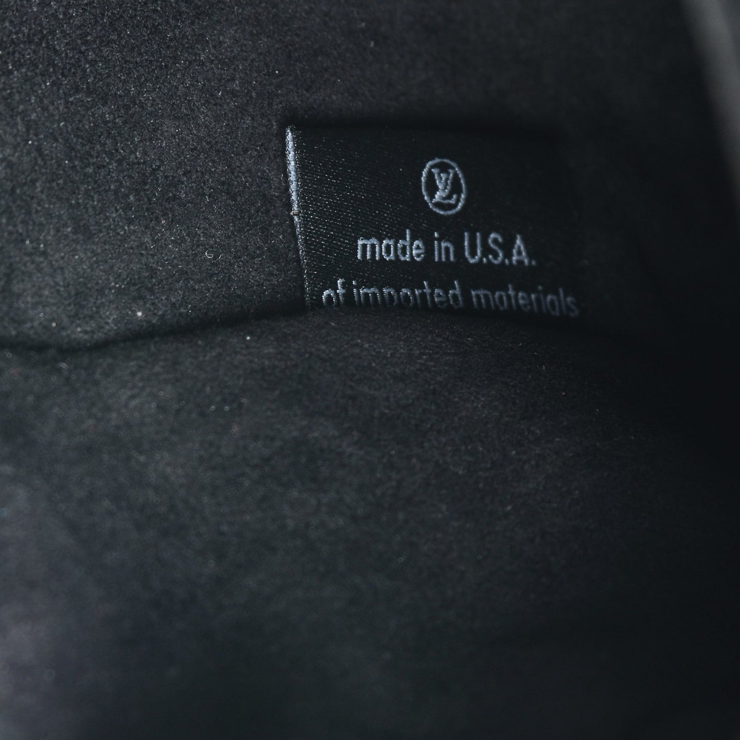 Reverse Monogram Pochette Metis