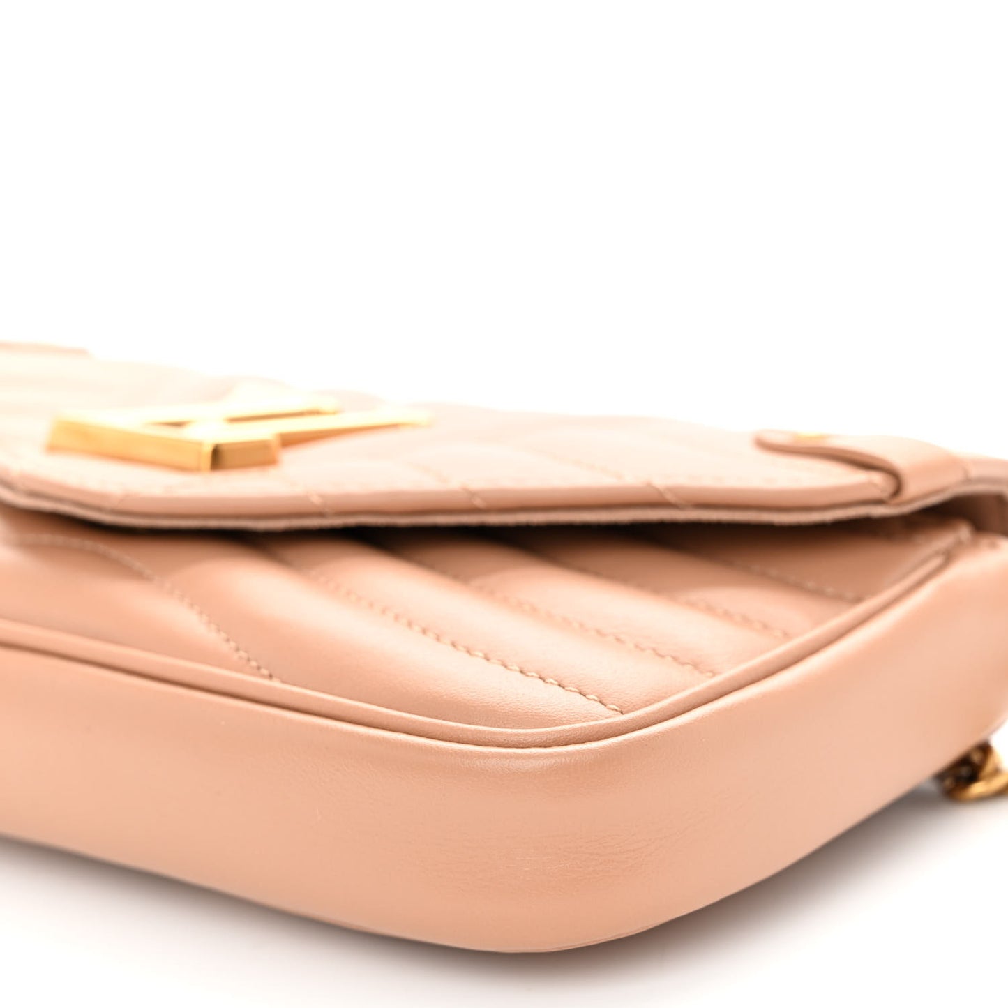 Calfskin New Wave Chain Pochette Arizona