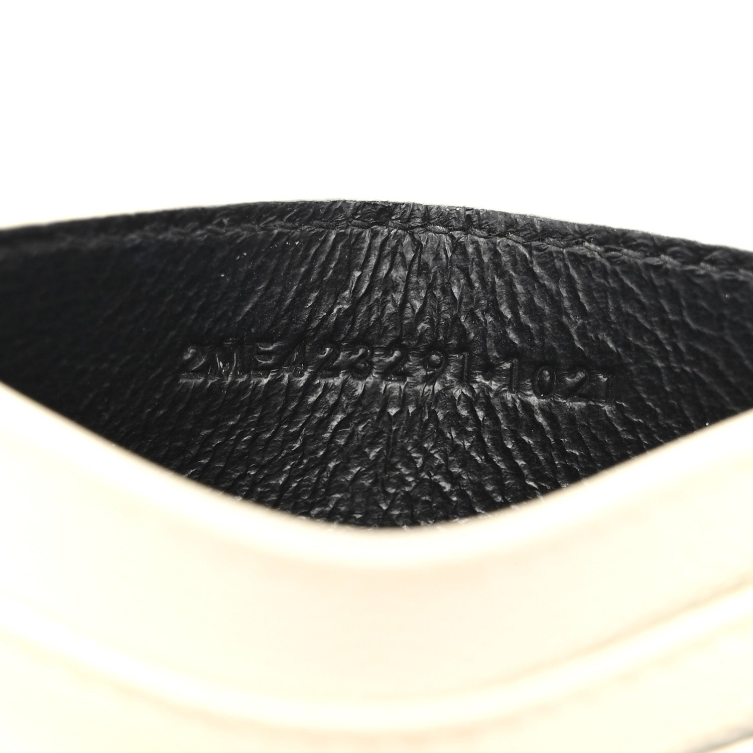 Saint Laurent Grain De Poudre Matelasse Chevron Monogram Credit Card Case Crema Soft 7 of 8