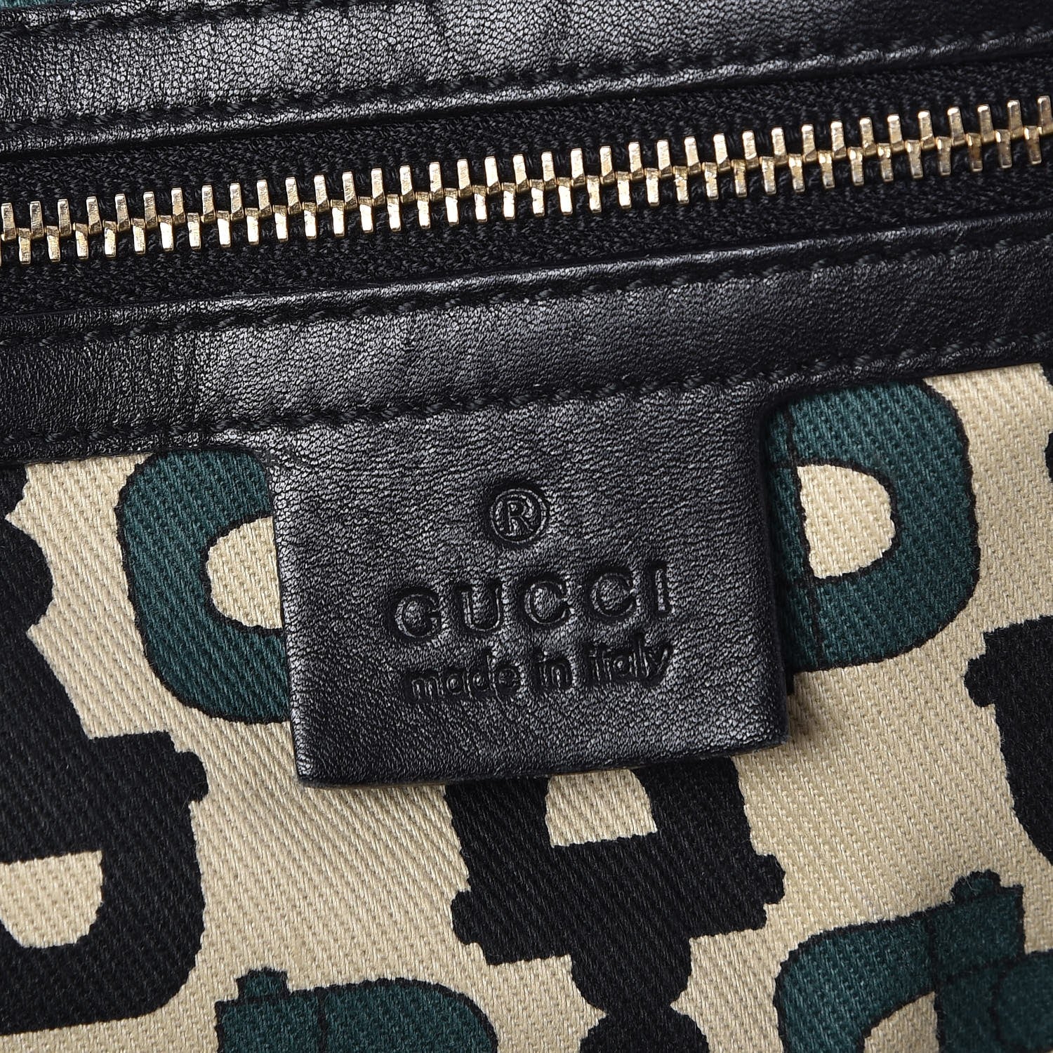 Gucci Guccissima Small Pelham Shoulder Bag Black 6 of 11