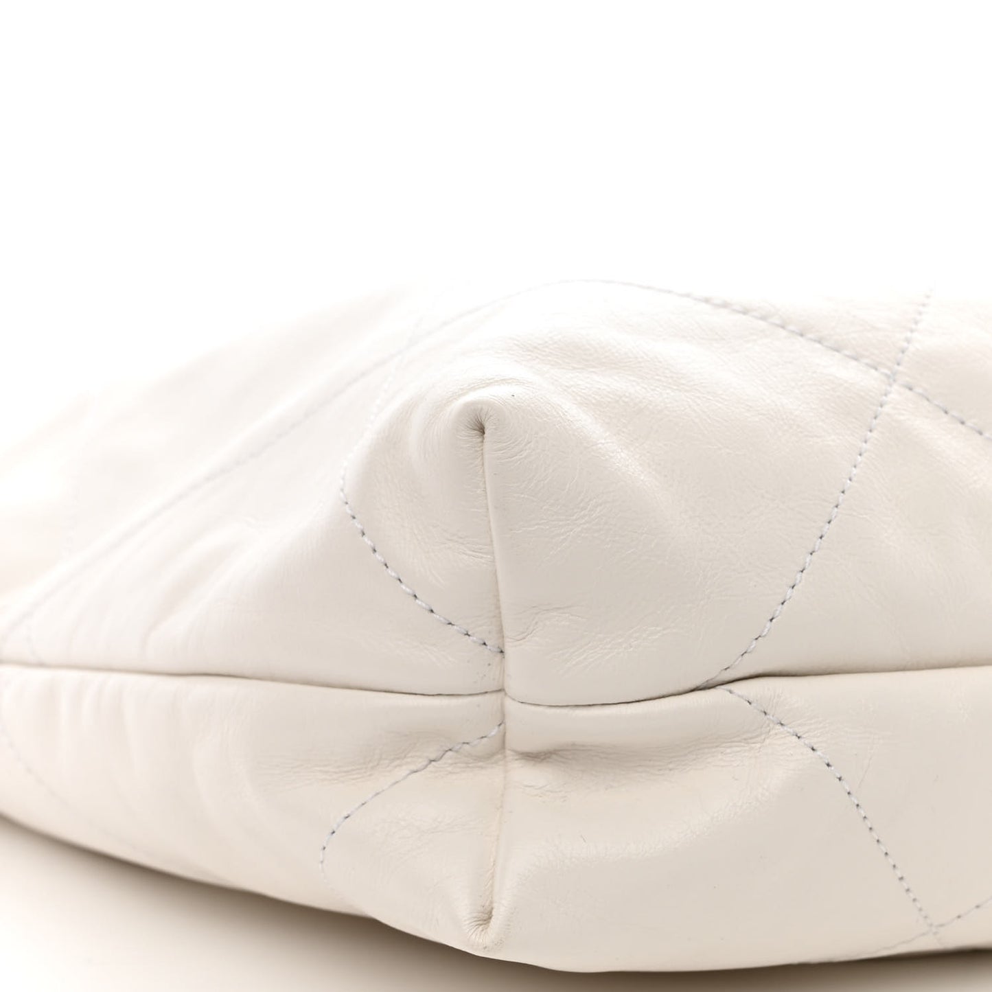 Shiny Calfskin Quilted Chanel 22 White