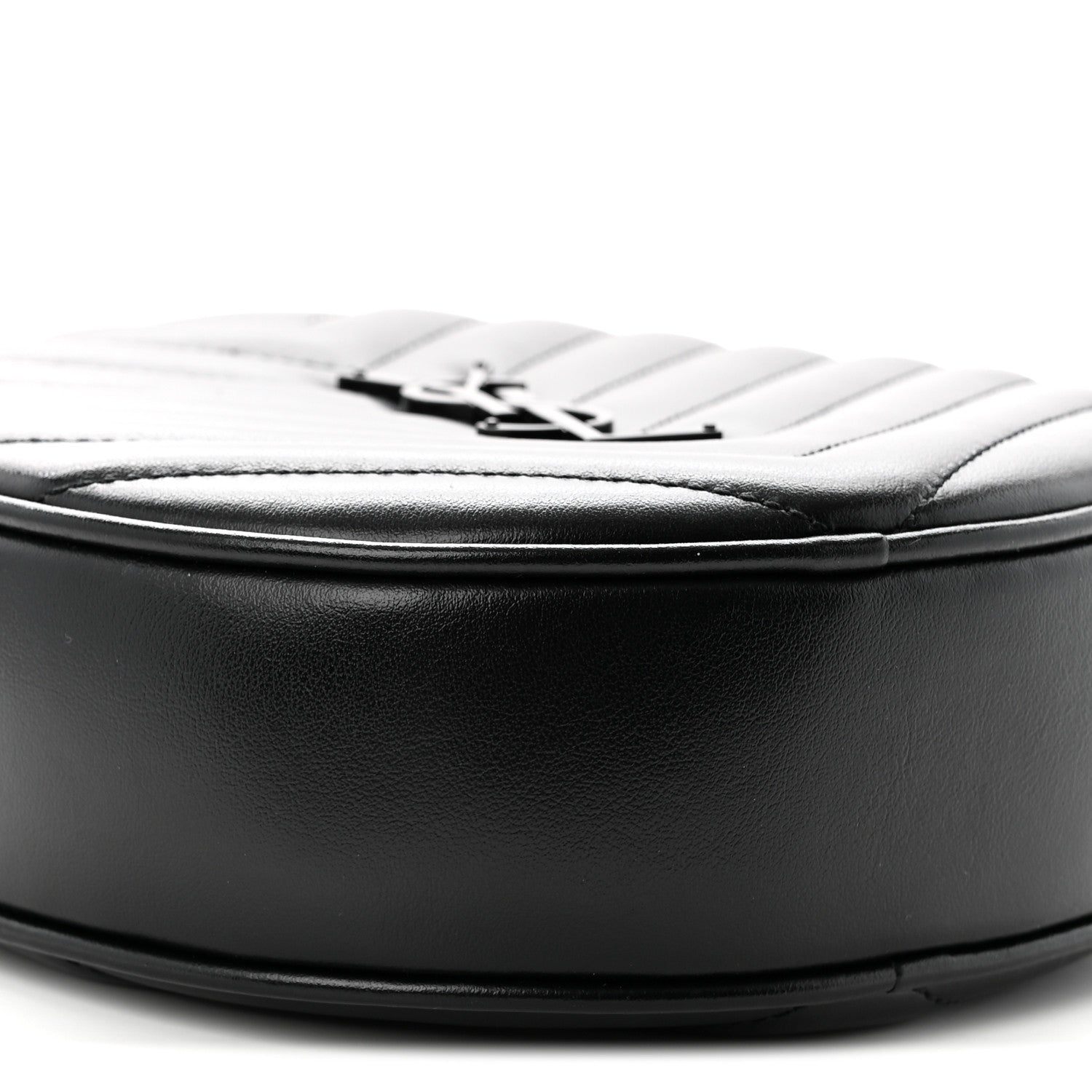 Saint Laurent Calfskin Matelasse Chevron Round Vinyle Camera Bag Black 9 of 10