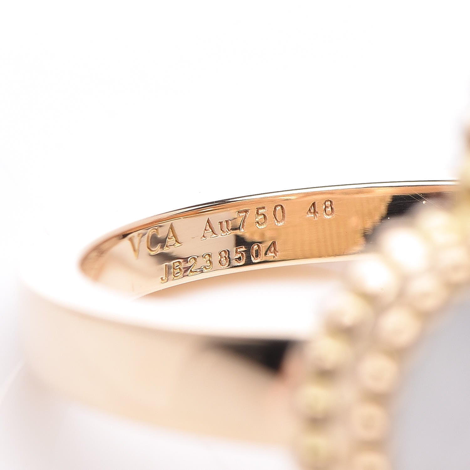 Van Cleef & Arpels 18K Yellow Gold Mother of Pearl Magic Alhambra Ring 48 4.5 5 of 5