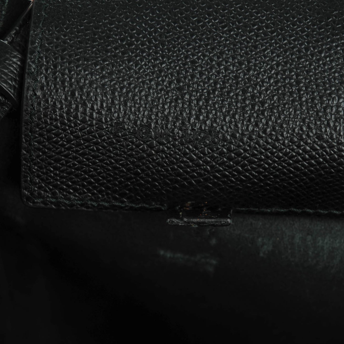 Grained Calfskin Small Vertical Cabas Black