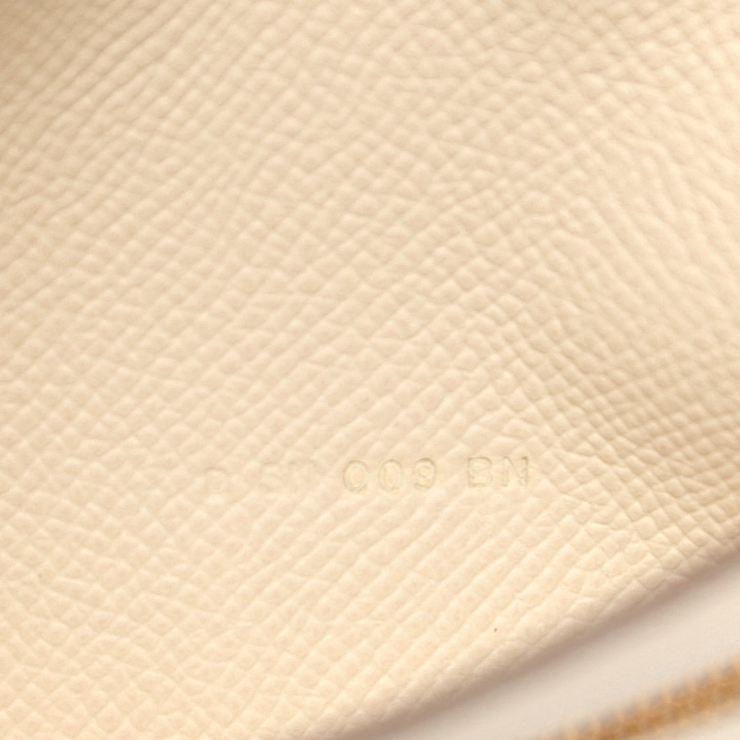 Epsom Bearn Gusset Wallet Craie