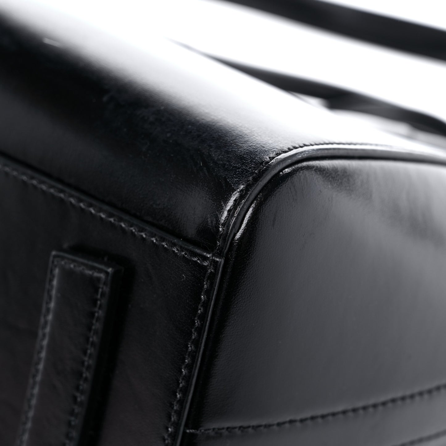 Shiny Lord Calfskin Small Antigona Black
