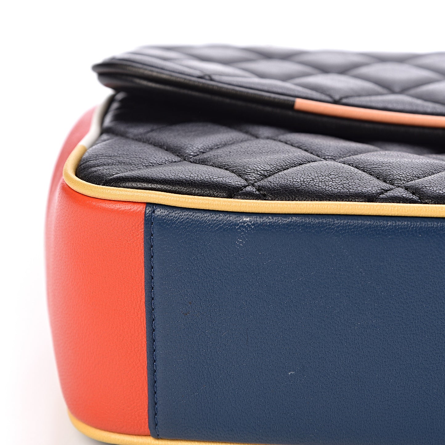 Lambskin Quilted Jumbo Cuba Color Flap Black