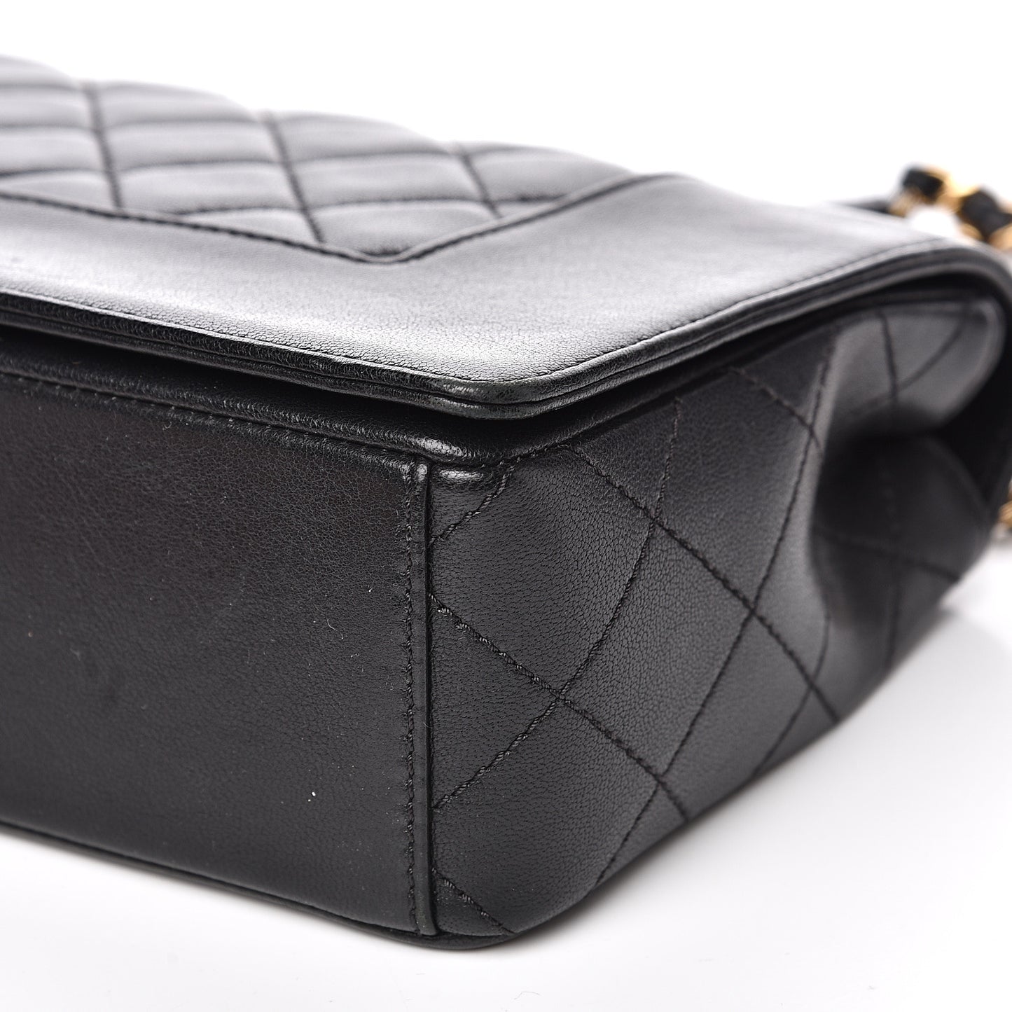 Sheepskin Quilted Vintage Mademoiselle Flap Black