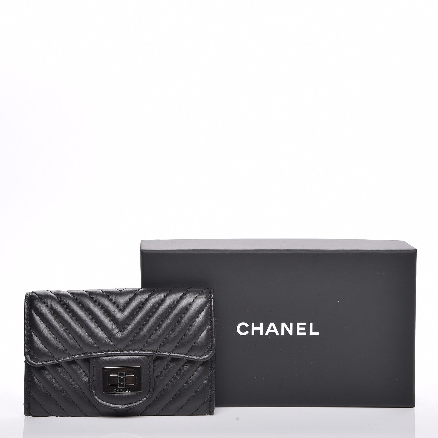 Aged Calfskin Chevron Quilted Card Holder Wallet Black