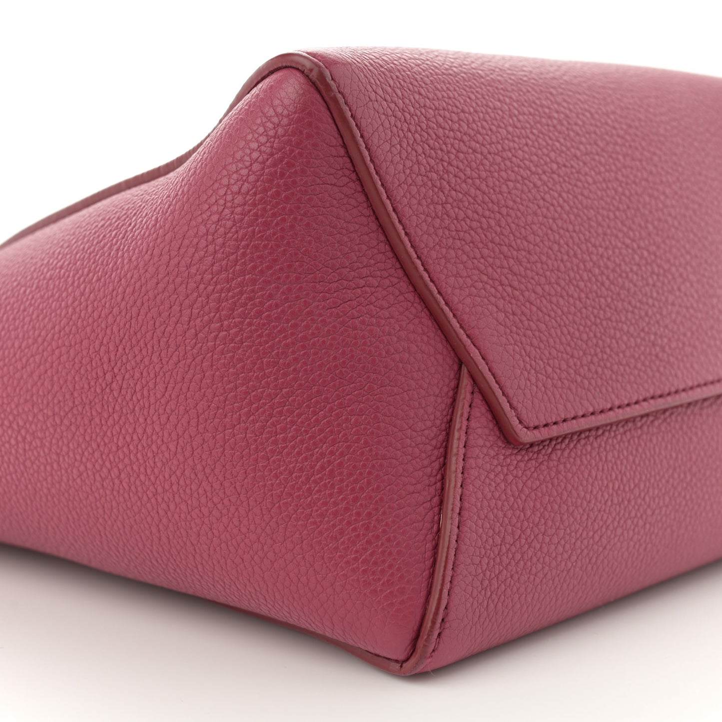 Soft Grained Calfskin Small Sangle Bucket Bag Raspberry