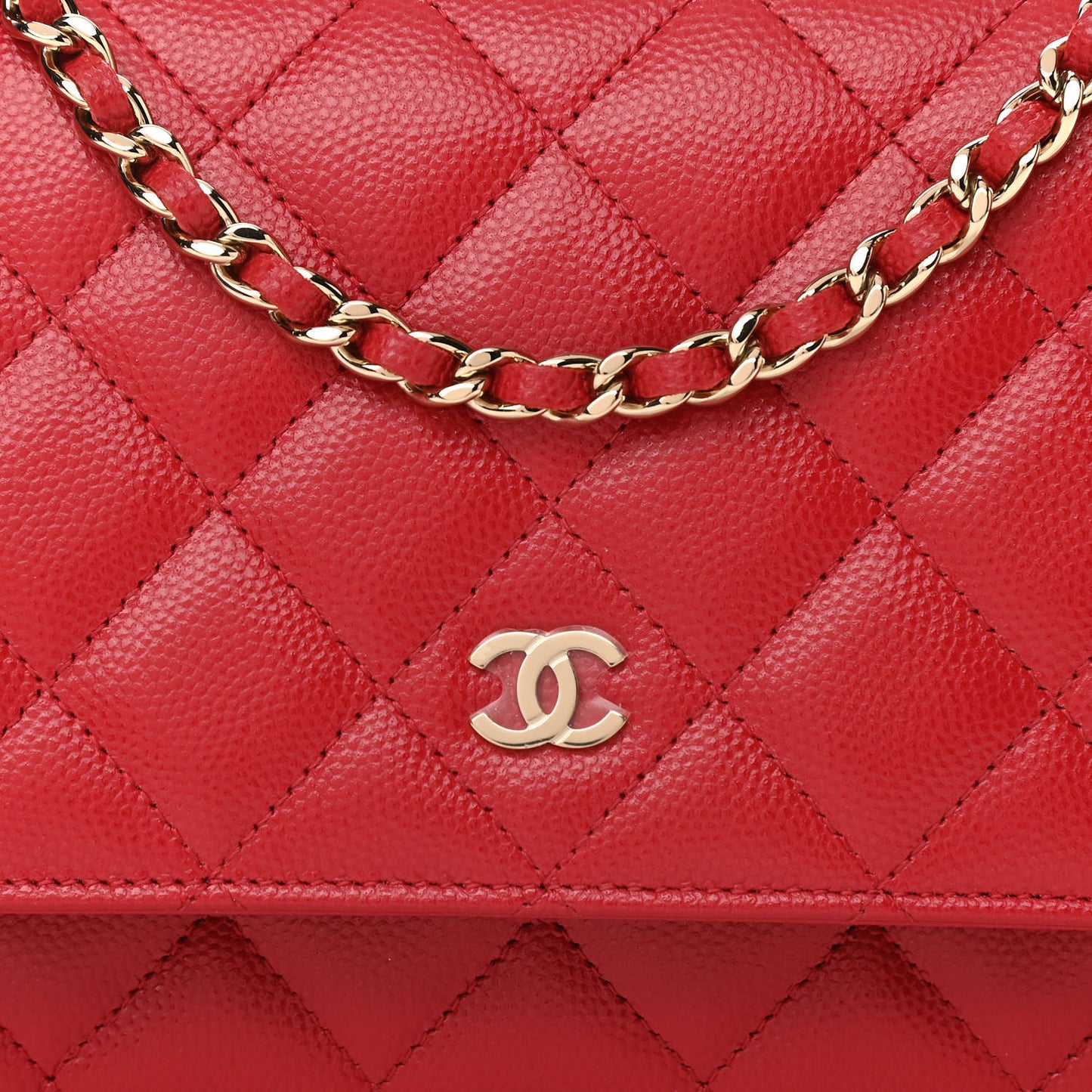 Caviar Quilted Wallet On Chain WOC Red