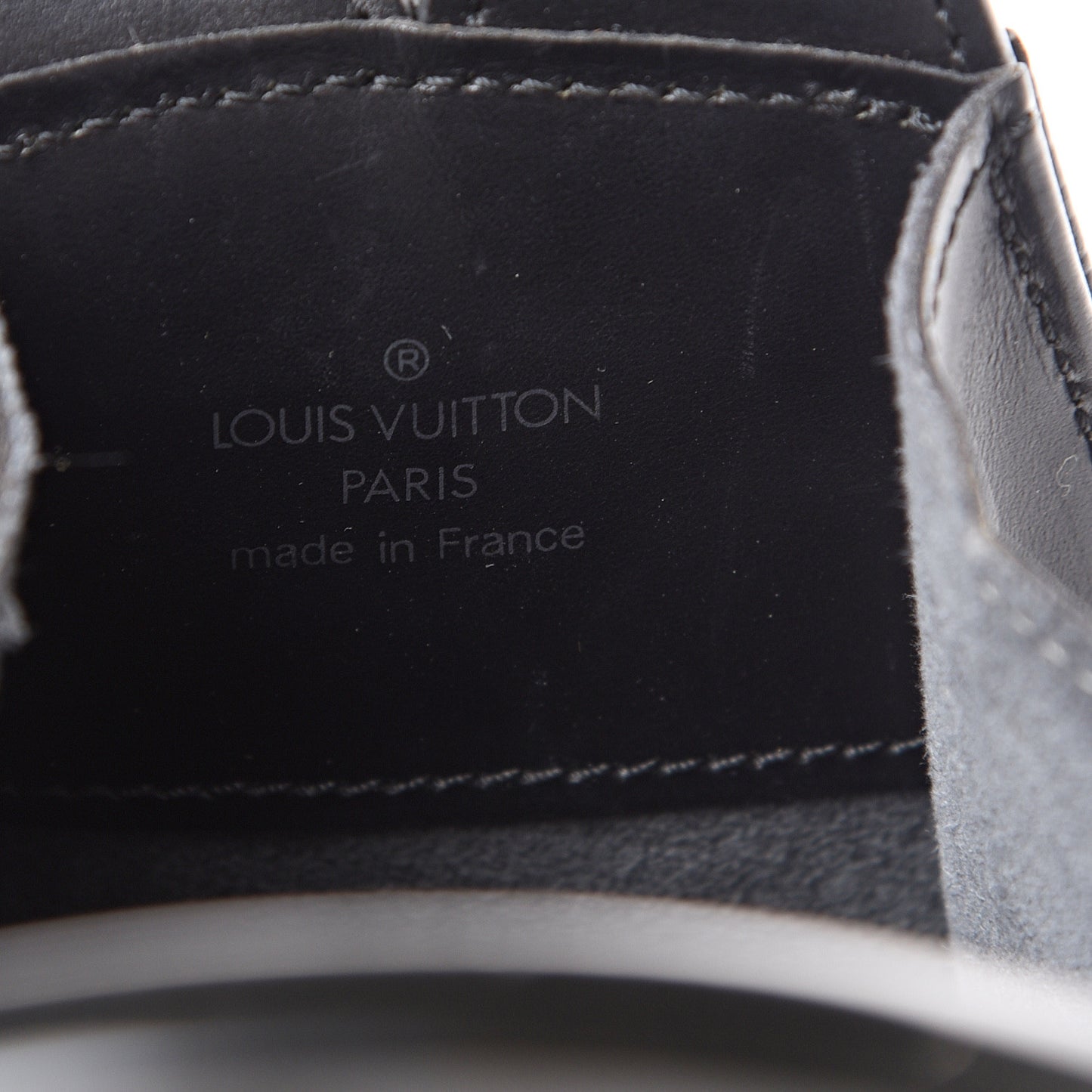 Epi Minuit Black
