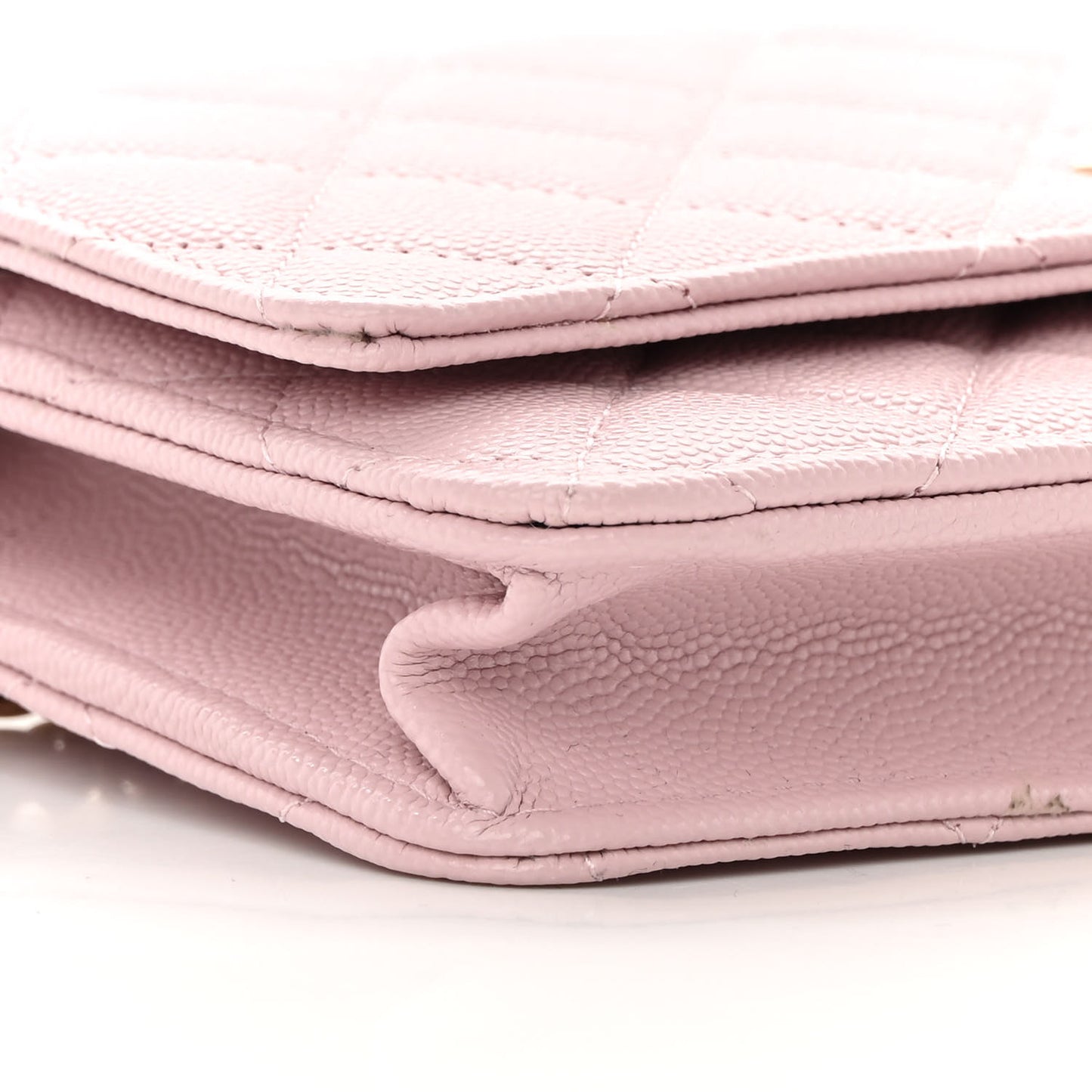 Caviar Quilted Wallet on Chain WOC Light Pink