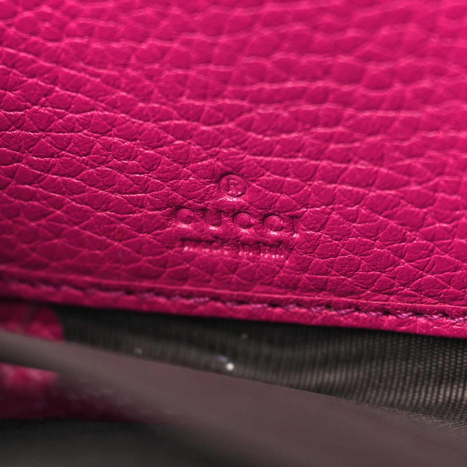 Gucci Pebbled Calfskin Soho Zip Around Wallet Bright Bougainvillea 6 of 7