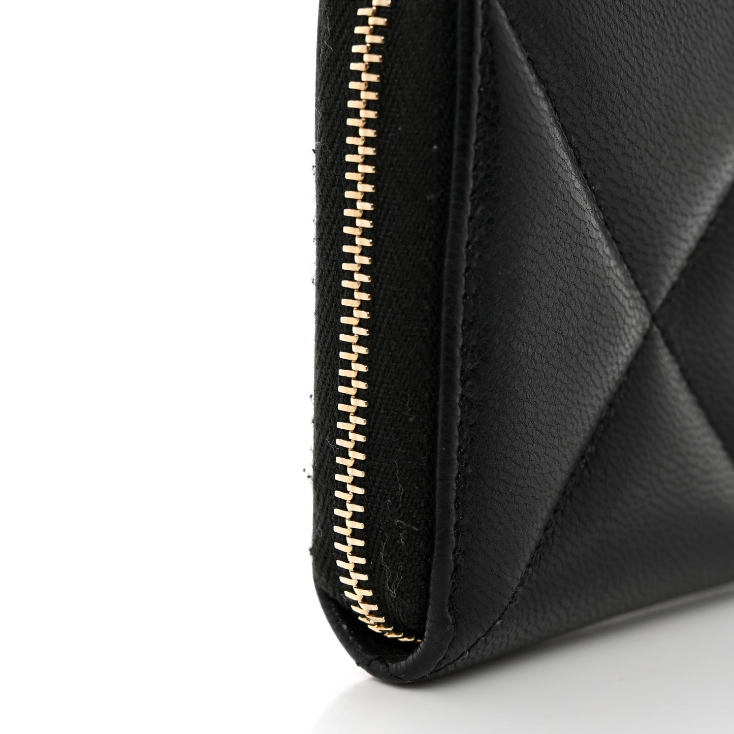 Shiny Goatskin Quilted Chanel 19 Long Zipped Around Wallet Black