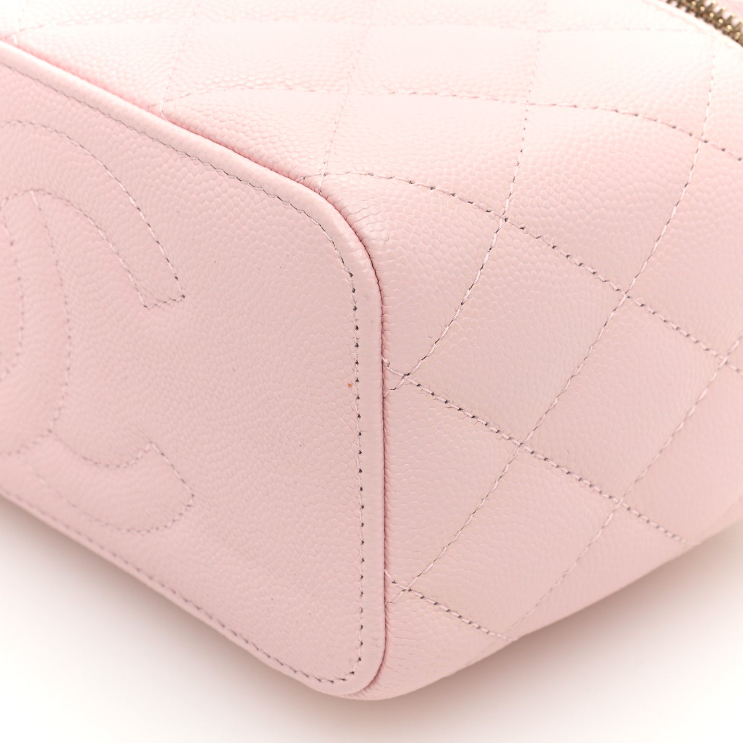 Caviar Quilted Small Vanity Case With Chain Light Pink