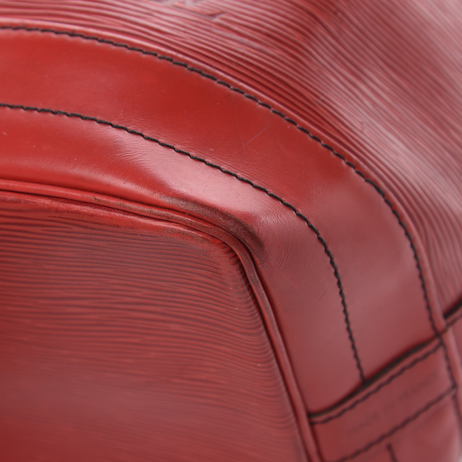 Louis Vuitton Epi Noe Castillan Red 11 of 23