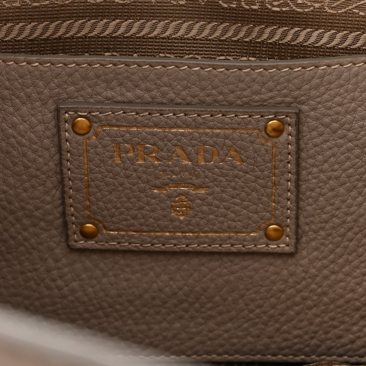 Vitello Daino Shopping Tote Pomice