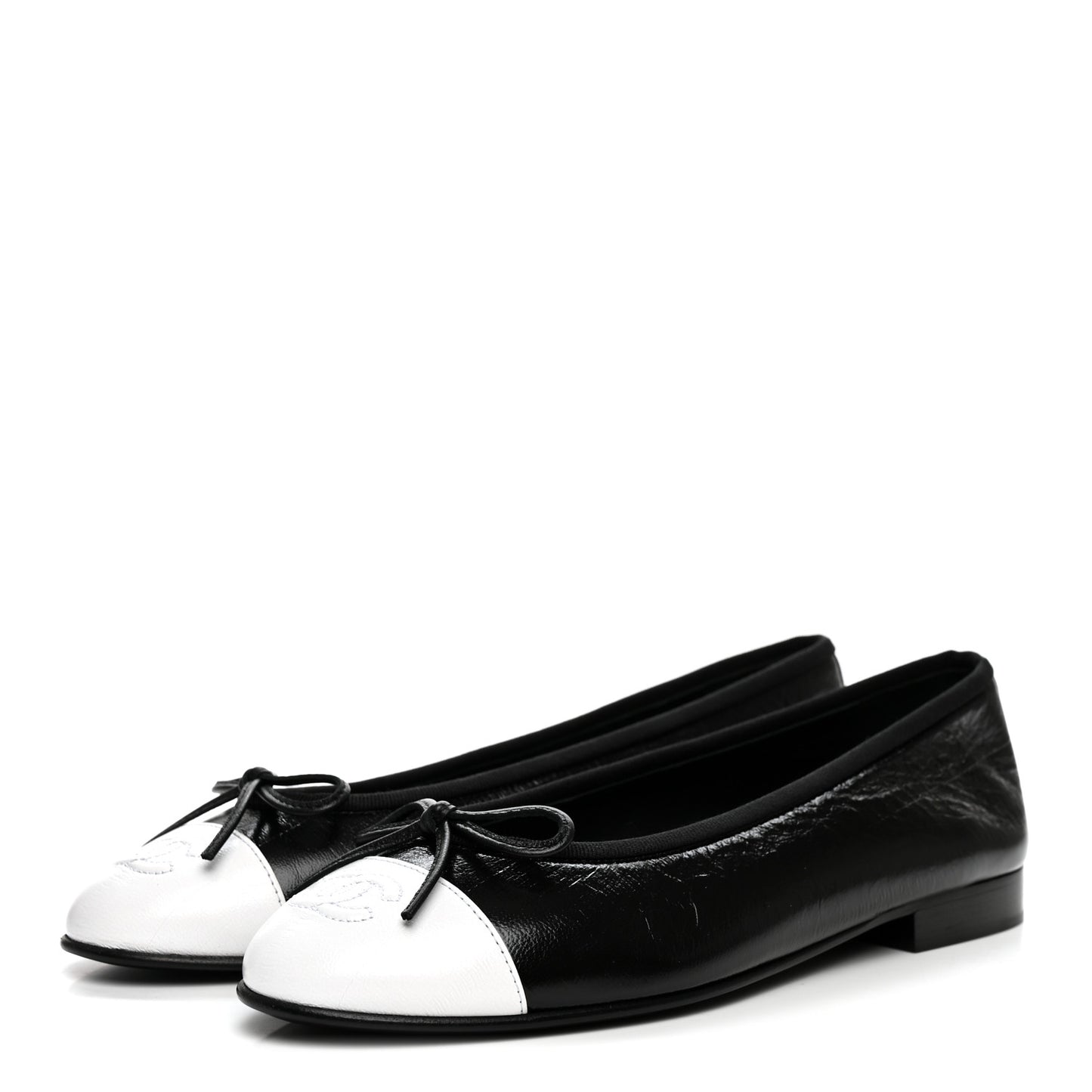 Crumpled Shiny Lambskin Cap Toe CC Ballerina Flats 36.5 Black White
