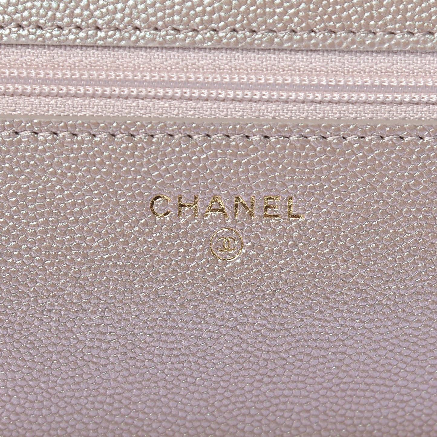 Iridescent Caviar Quilted Wallet On Chain WOC Beige