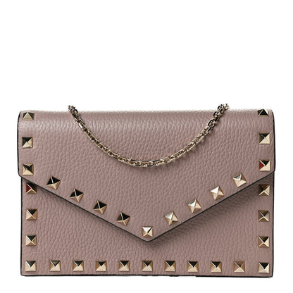 Valentino Garavani Pebbled Calfskin Rockstud Envelope Wallet on Chain Poudre 1 of 14