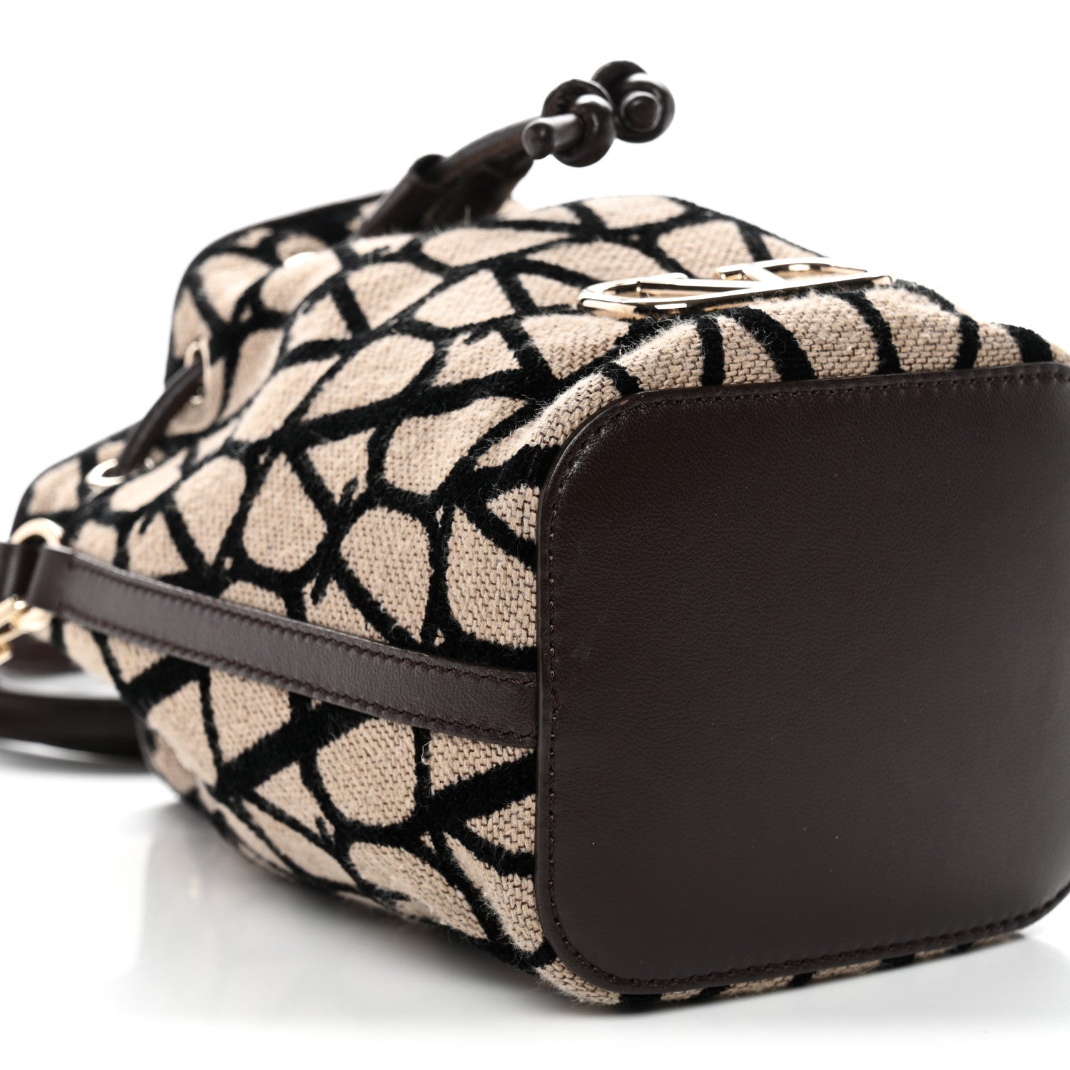 Valentino Garavani Toile Iconographe Nappa Mini Vlogo Signature Bucket Bag Naturale Black Fondant 8 of 10