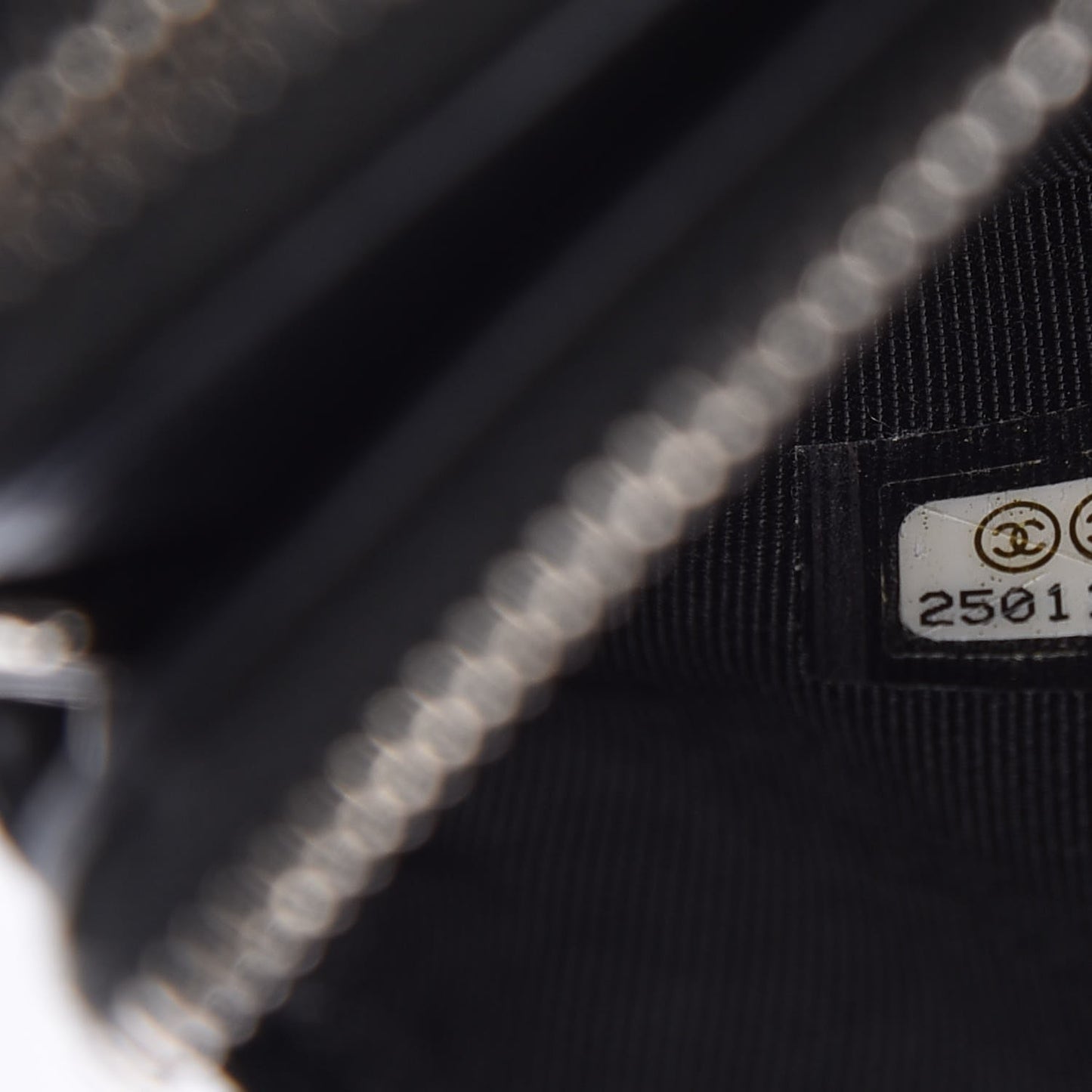 Caviar Quilted Small Clutch With Chain Black