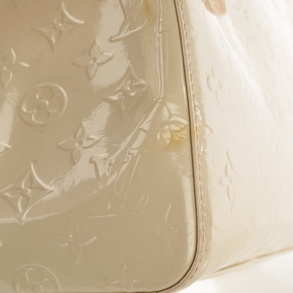 Louis Vuitton Vernis Brea GM Blanc Corail 3 of 13