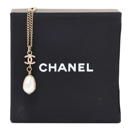 Chanel Pearl CC Drop Necklace Gold 6 of 6