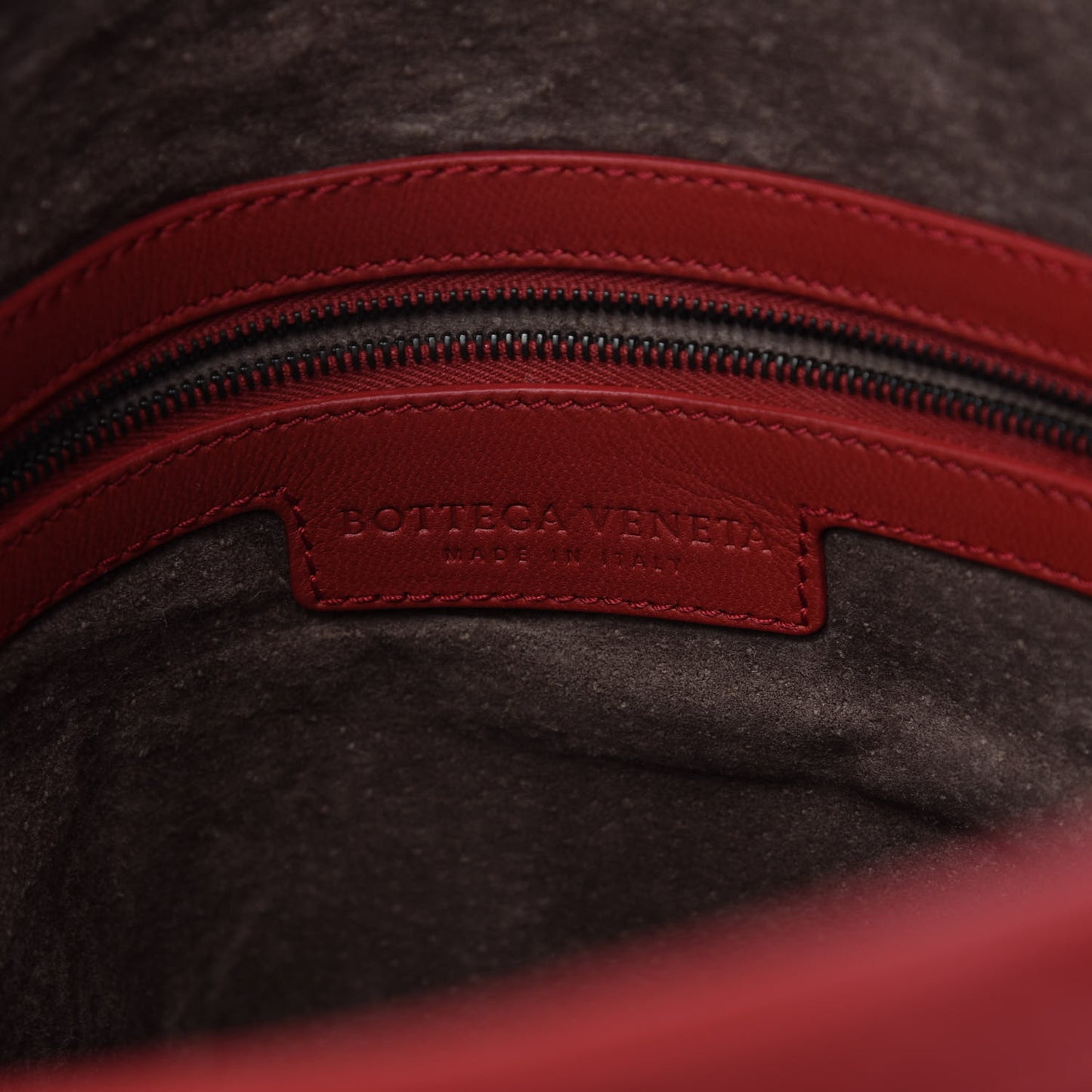 Nappa Intrecciato Large Veneta Hobo Red