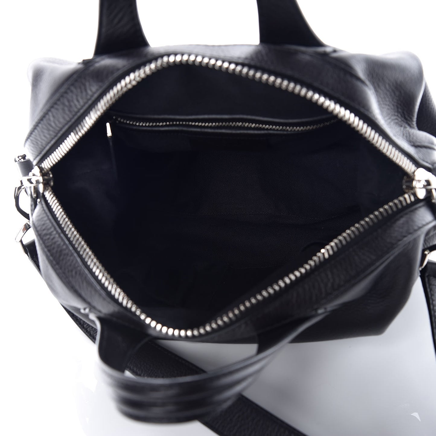 Pebbled Calfskin Small Nightingale Black