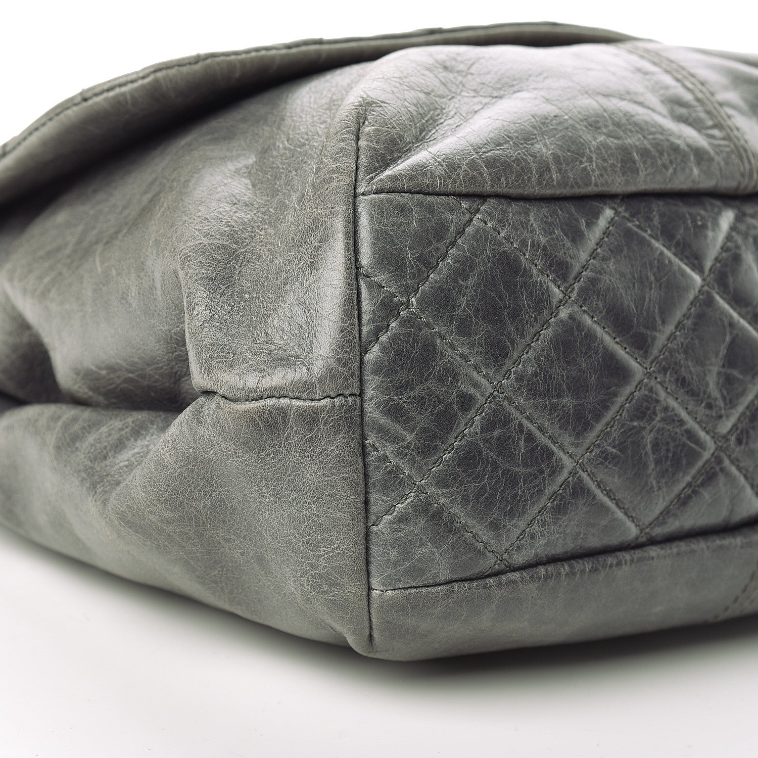 Chanel Shiny Lambskin Quilted Medium Trianon Messenger Flap Gris Fonce 9 of 11