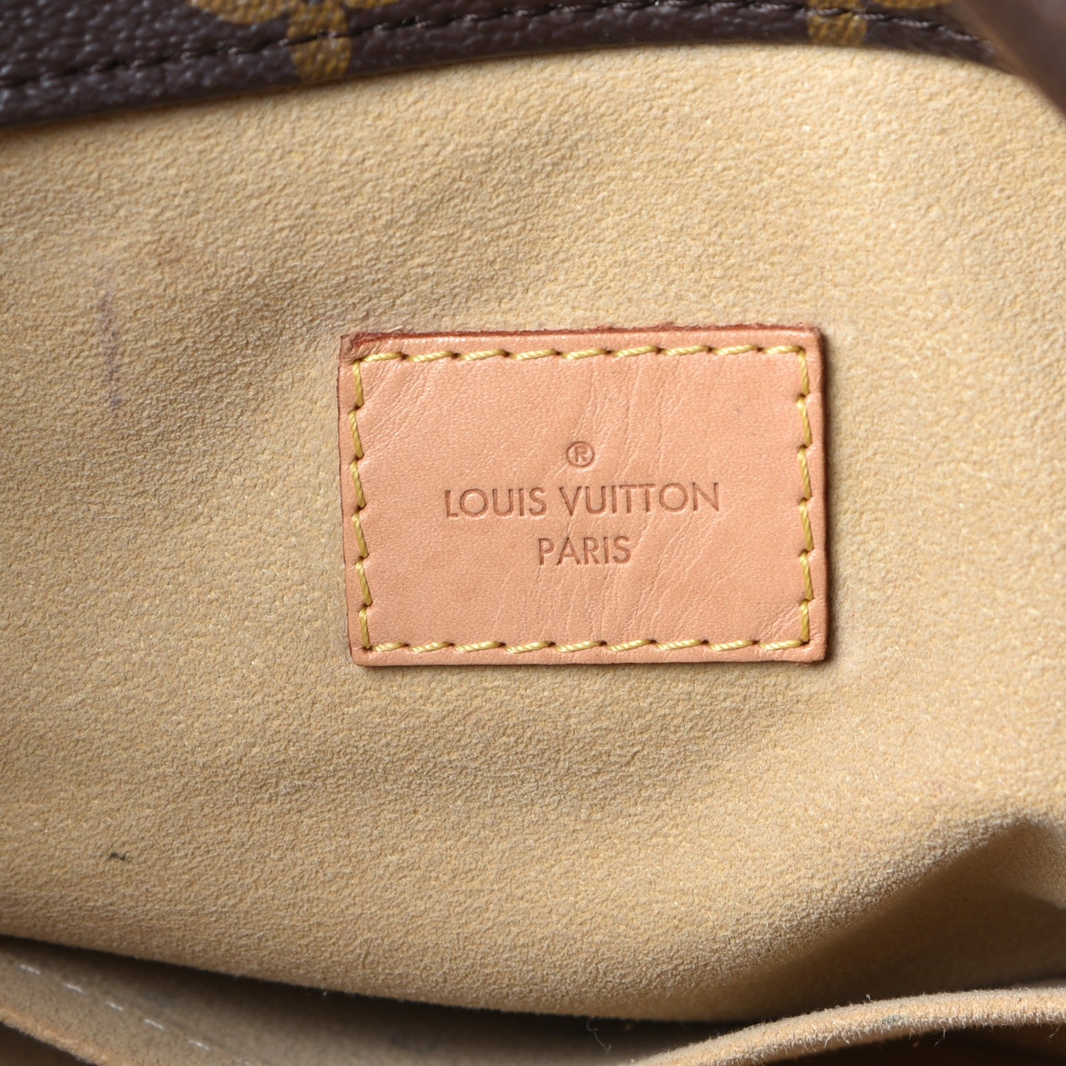 Louis Vuitton Monogram Artsy MM 6 of 10