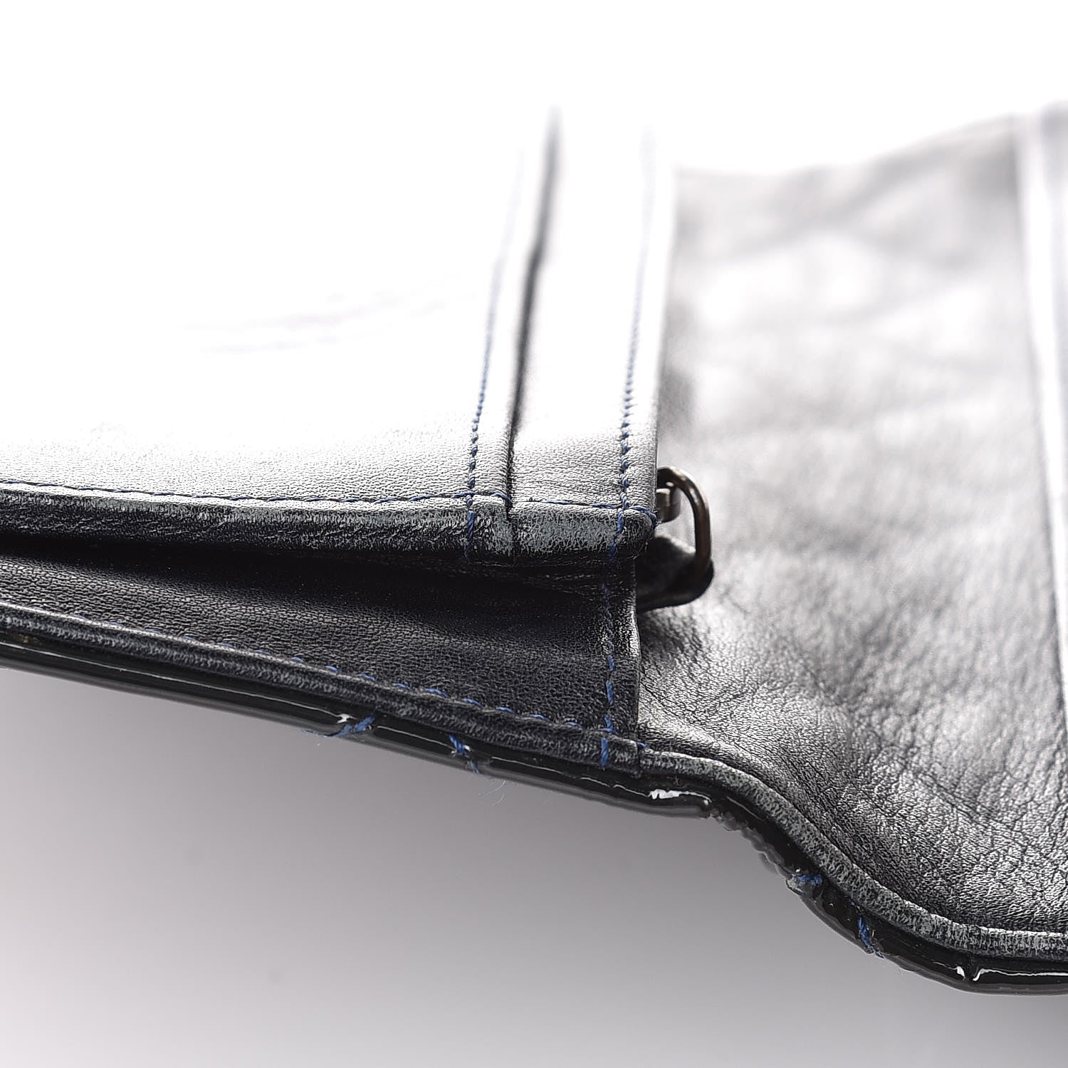 Chanel Patent Quilted Brilliant Yen Wallet Blue Fonce 14 of 15