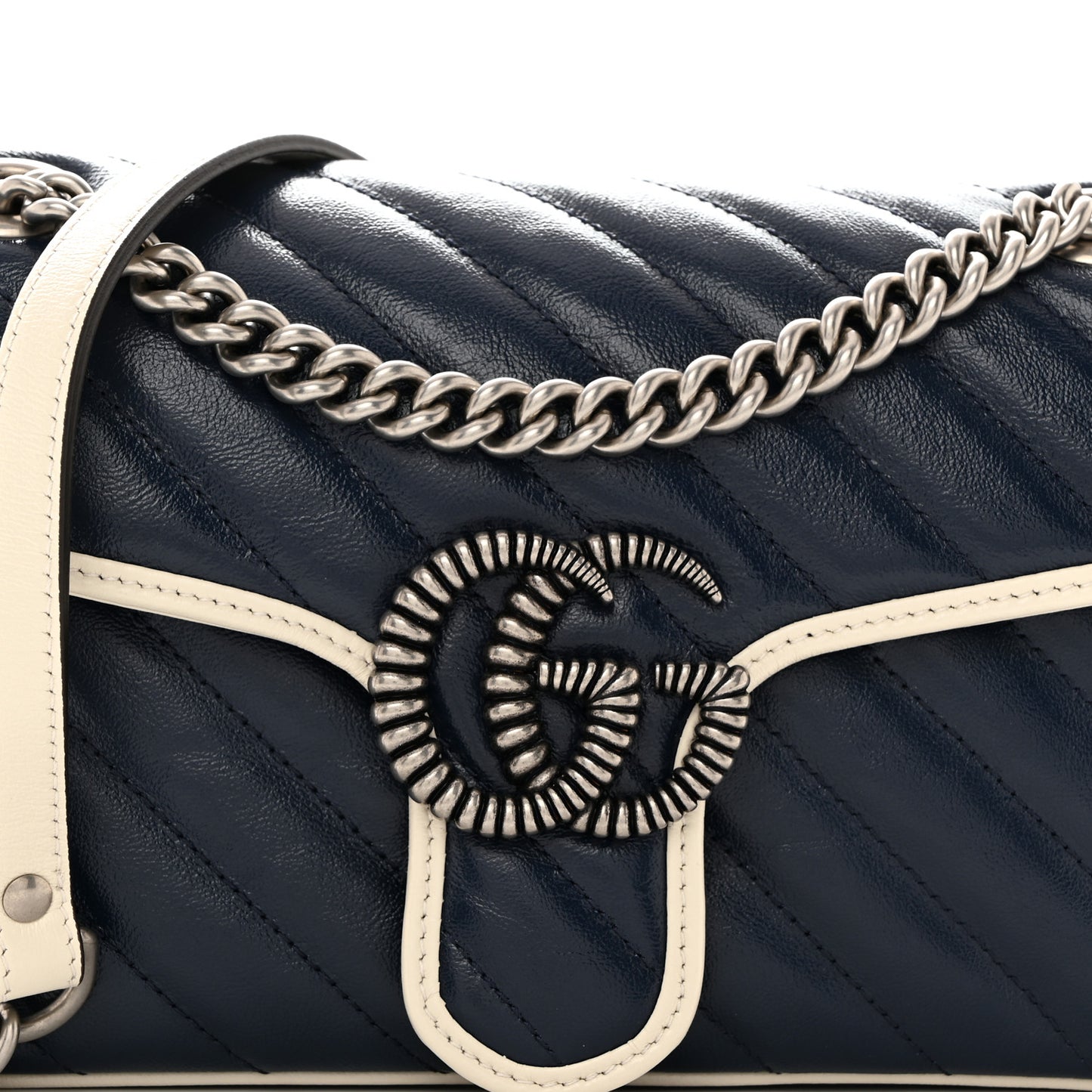 Vintage Effect Calfskin Matelasse Diagonal Small Torchon GG Marmont Shoulder Bag Blue Agata Mystic White