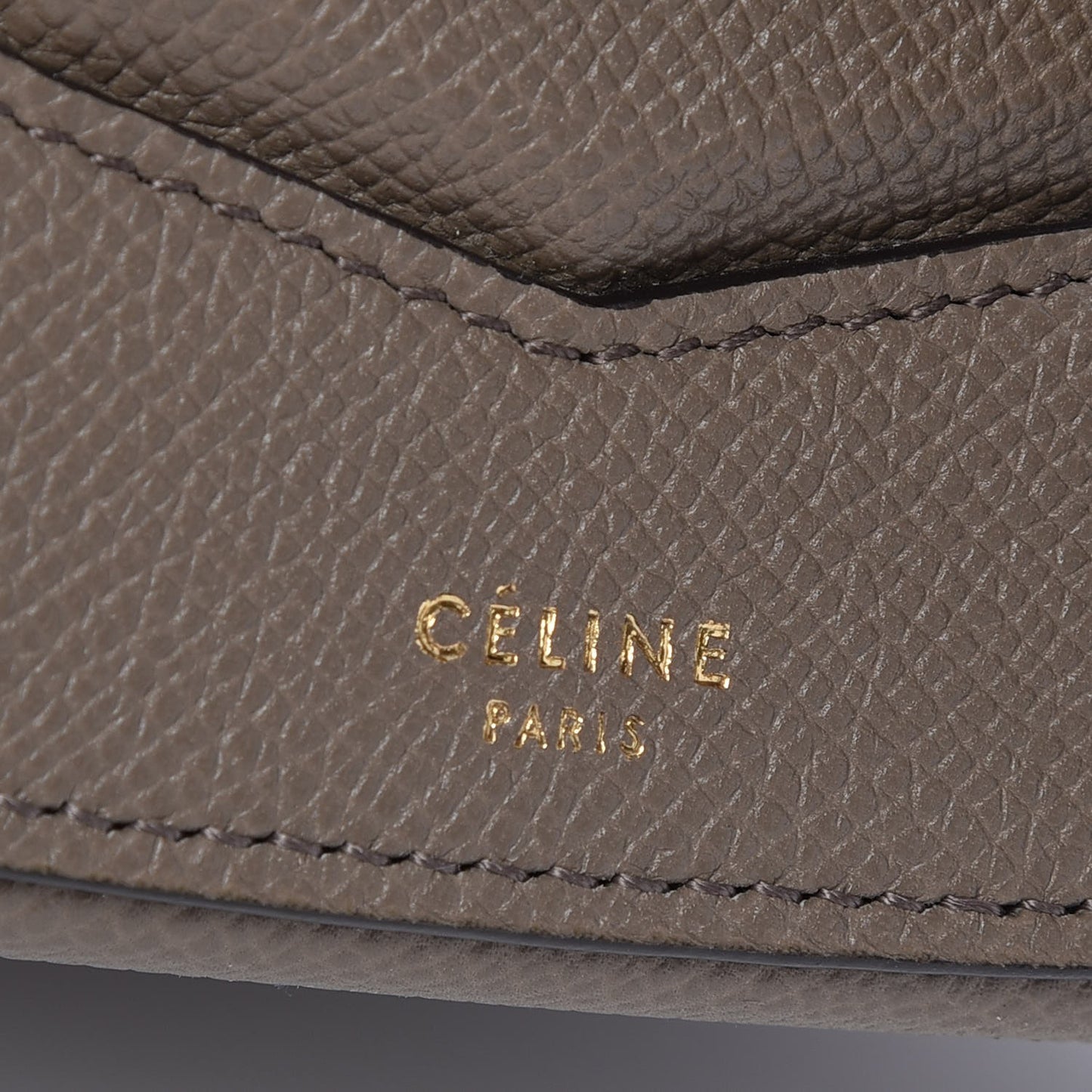 Grained Calfskin Medium Trotteur Taupe