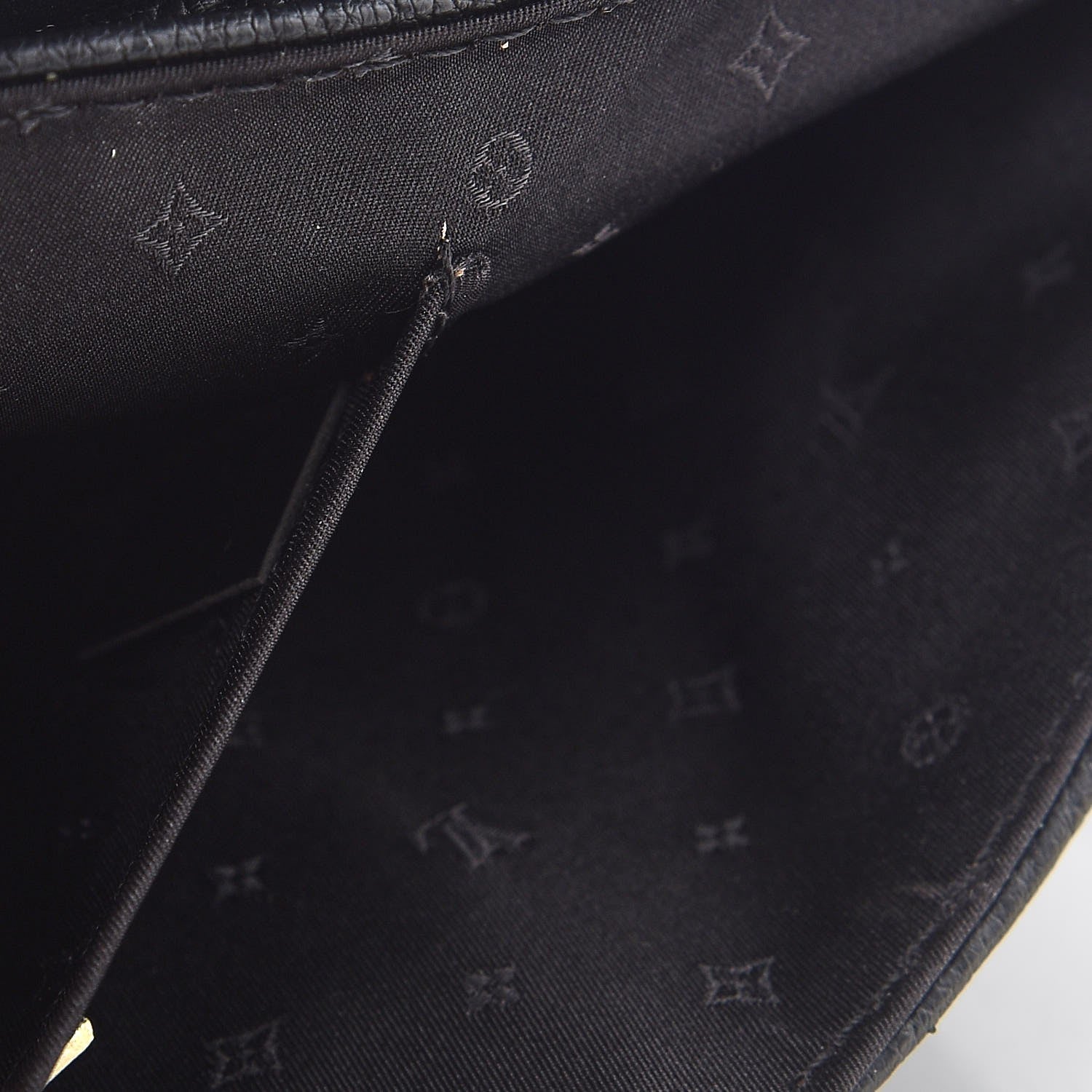 Louis Vuitton Suhali Le Precieux Black 8 of 8