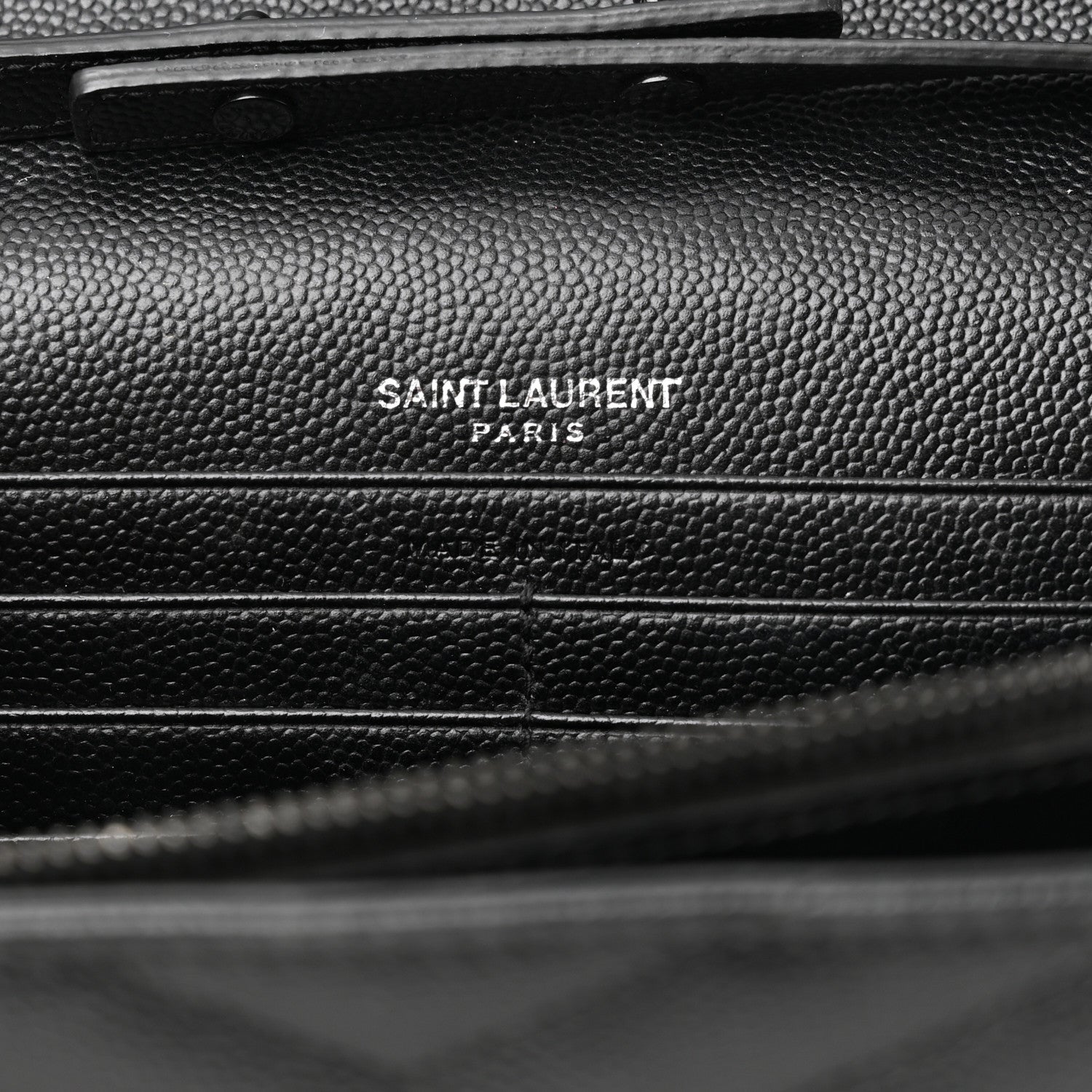 Saint Laurent Grain De Poudre Matelasse Chevron Monogram Monochrome Chain Wallet Black 6 of 10