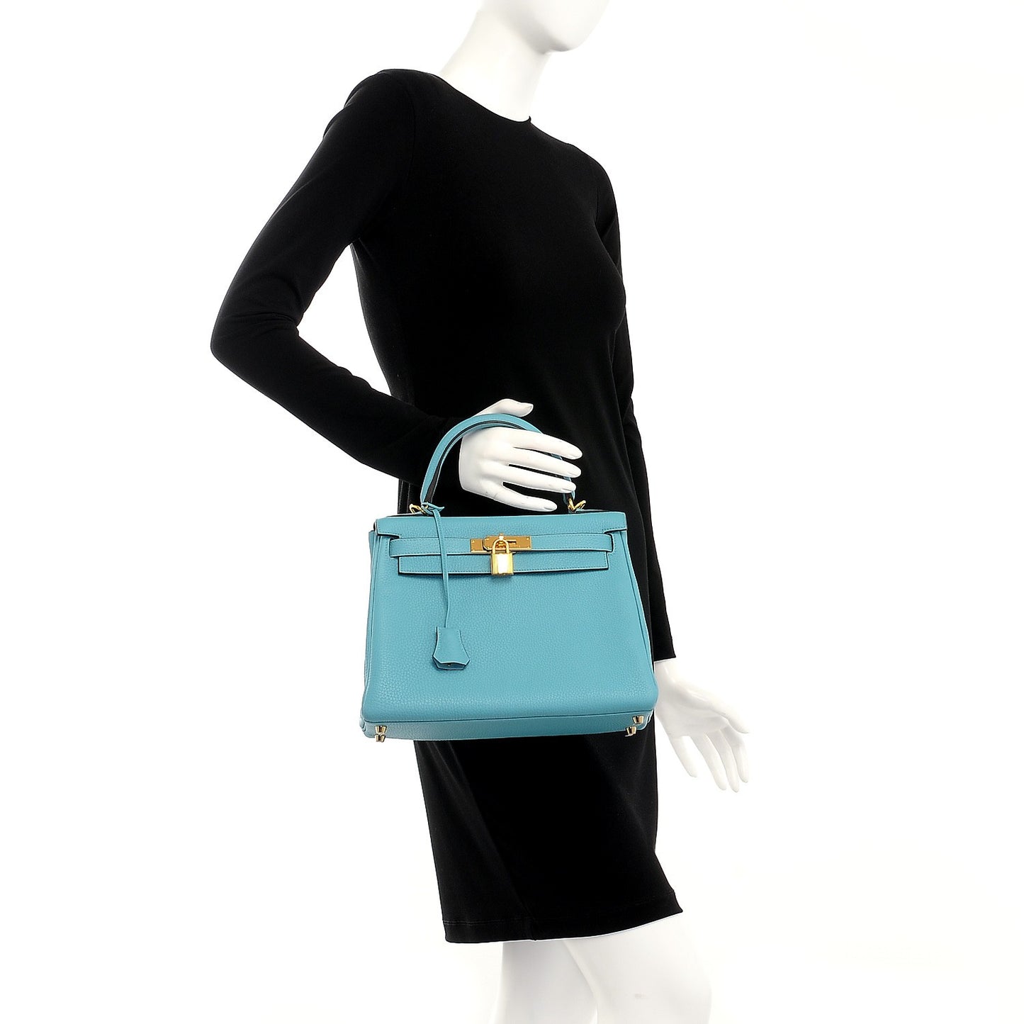 Taurillon Clemence Kelly Retourne 28 Bleu Saint Cyr