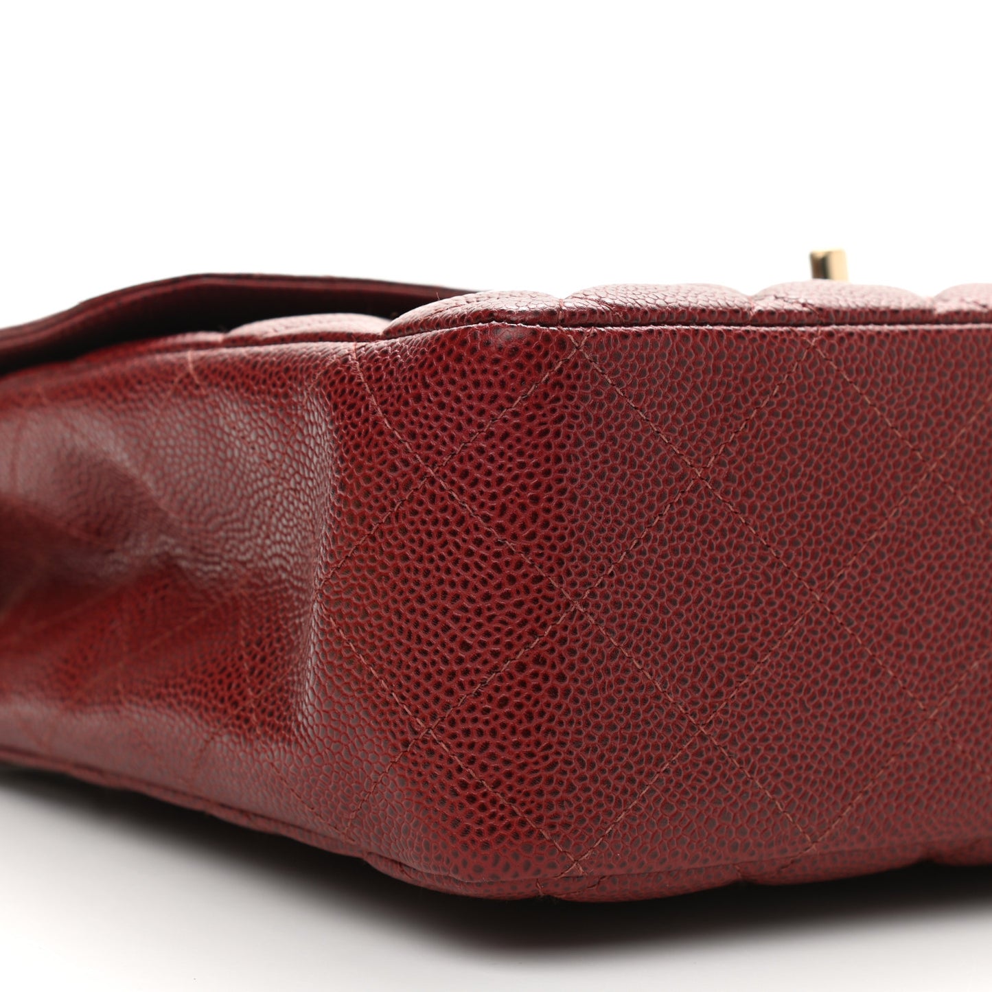 Caviar Quilted Jumbo Single Flap Bordeaux
