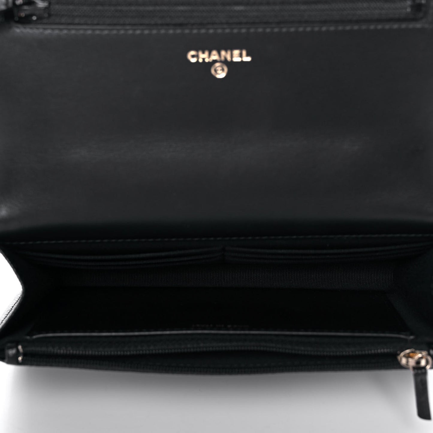 Shiny Caviar Quilted Pick Me Up Wallet On Chain WOC Black